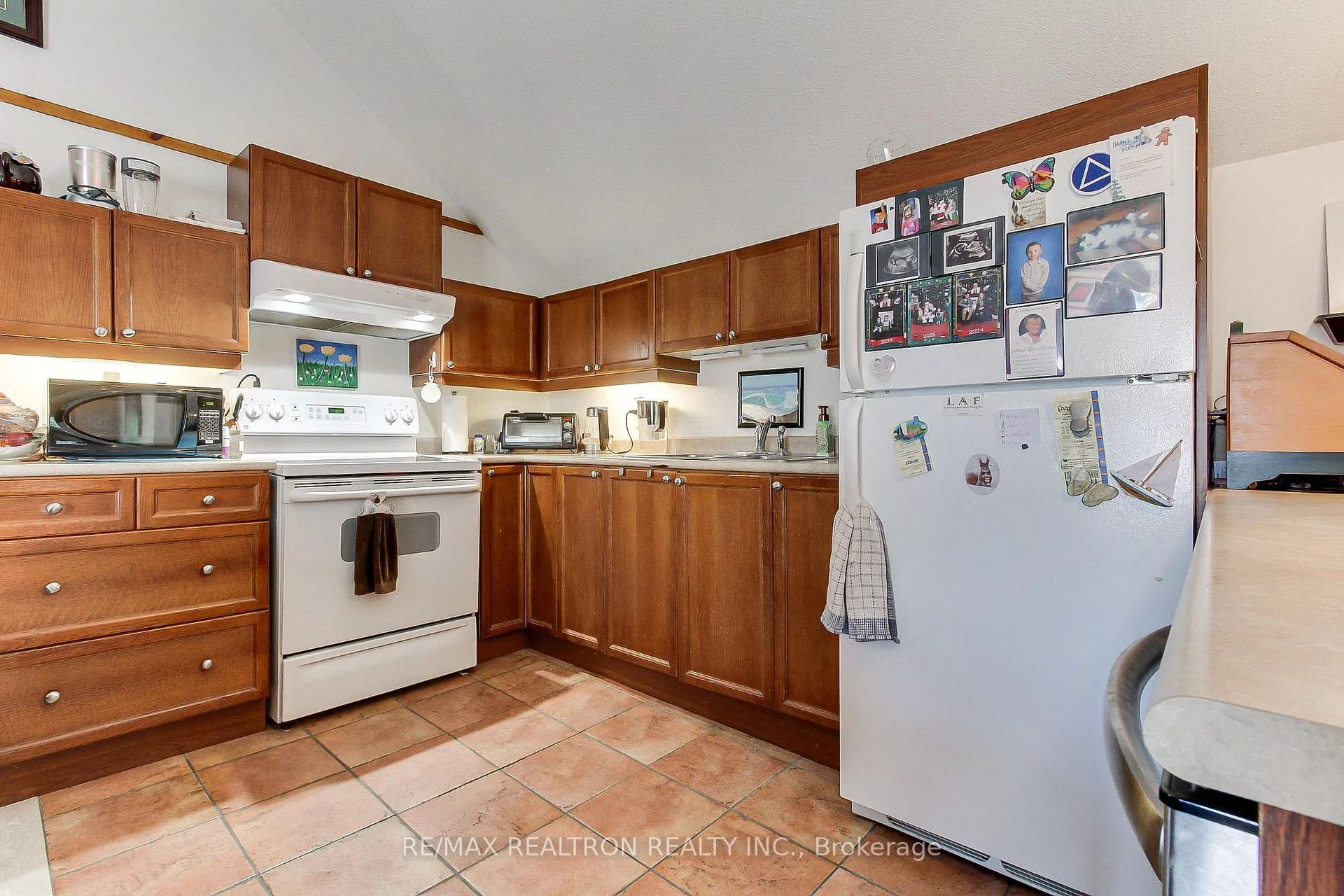 Photo 21 of 771 Gorham Street, Newmarket, Gorham-College Manor — HOMEH