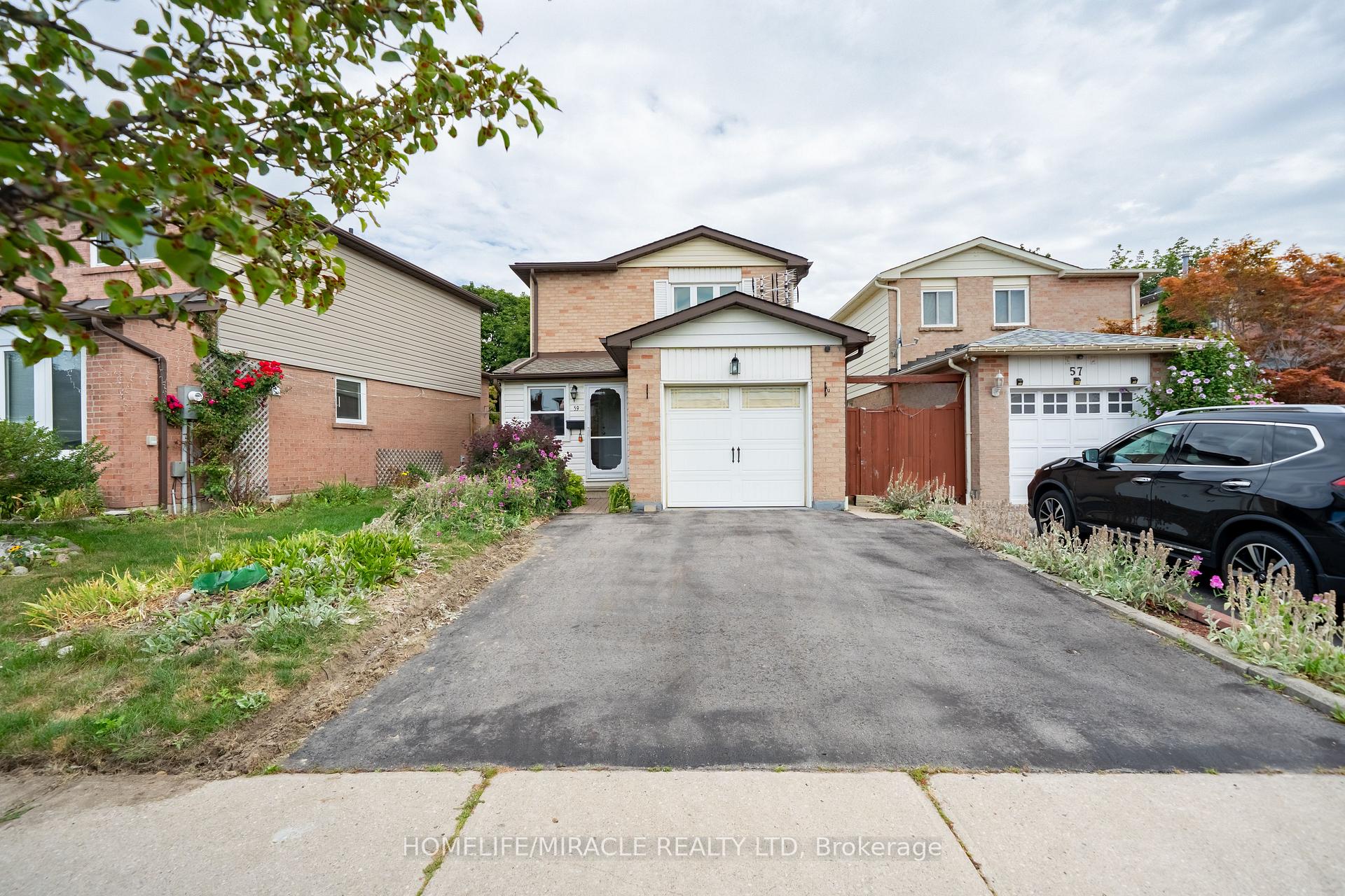 Photo 2 of 59 Martindale Crescent, Brampton, Brampton West — HOMEH