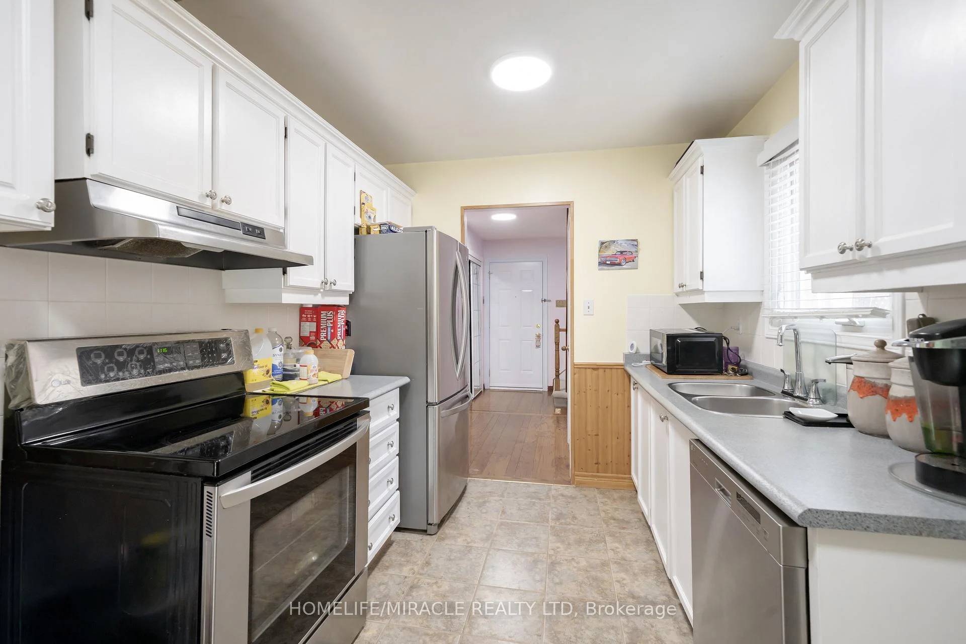 Photo 11 of 59 Martindale Crescent, Brampton, Brampton West — HOMEH