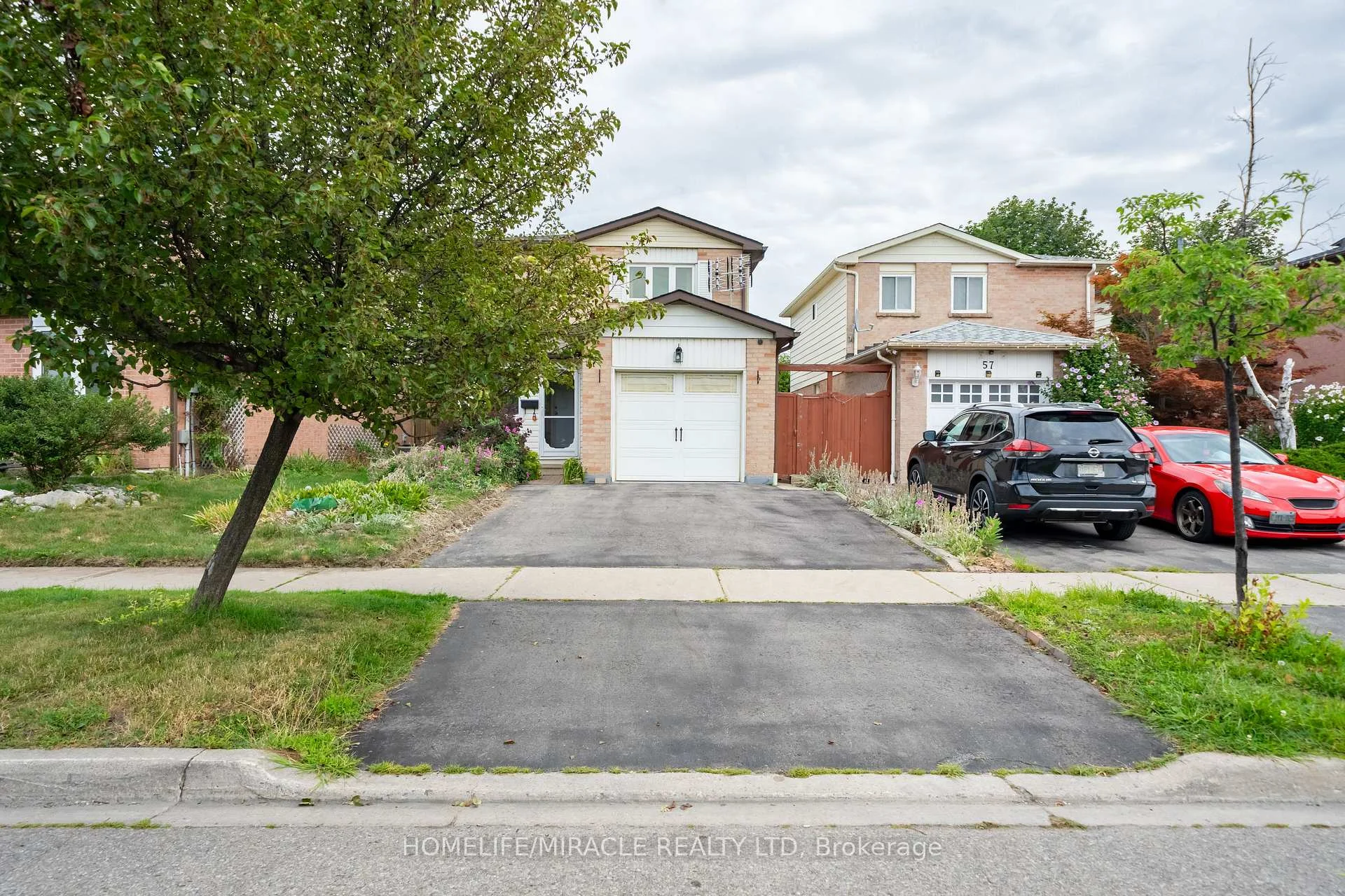 Photo 6 of 59 Martindale Crescent, Brampton, Brampton West — HOMEH