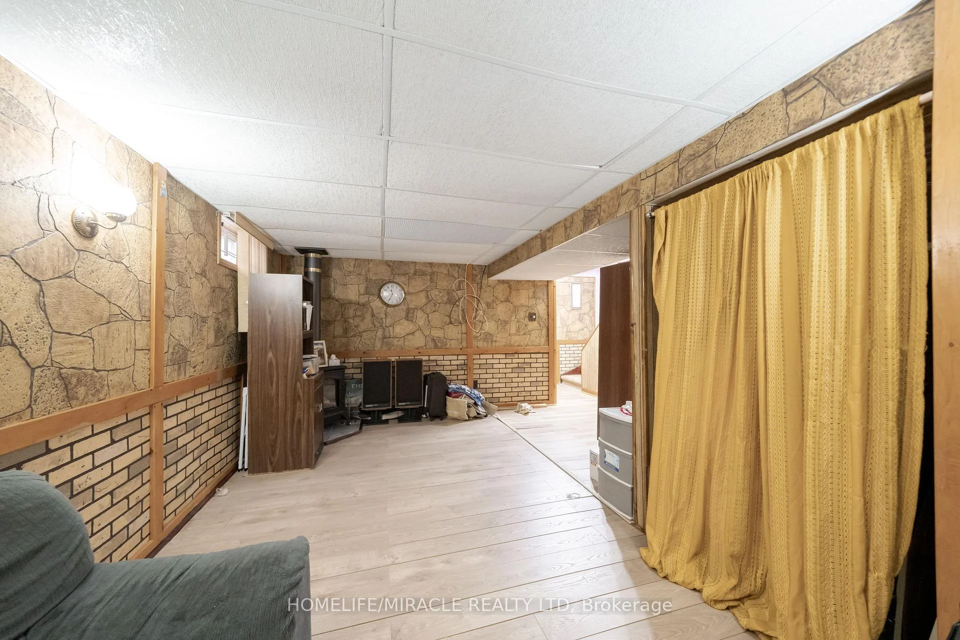 Photo 55 of 59 Martindale Crescent, Brampton, Brampton West — HOMEH