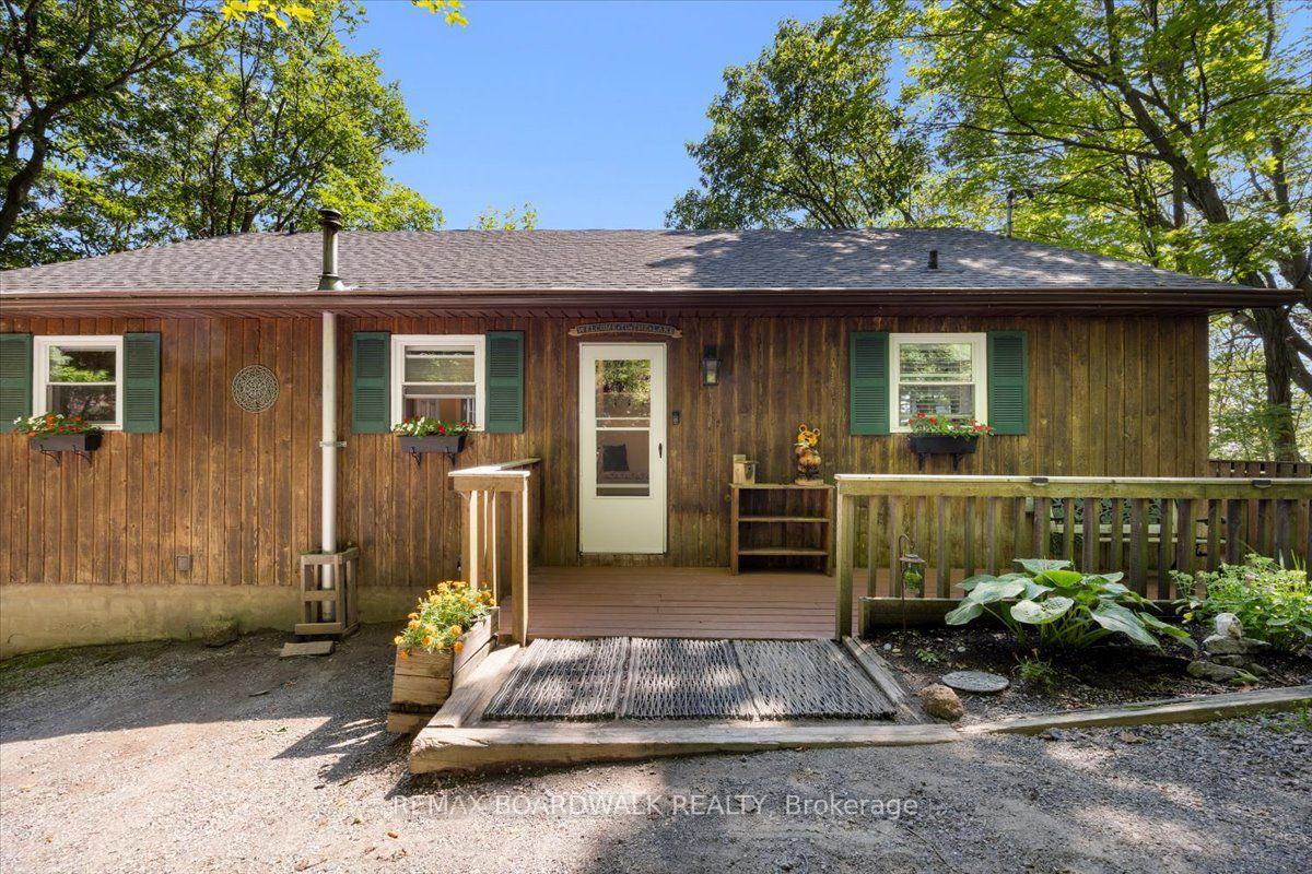 Photo 2 of 781 North Shore Road, Rideau Lakes, Rideau Lakes (North Crosby) Twp — HOMEH