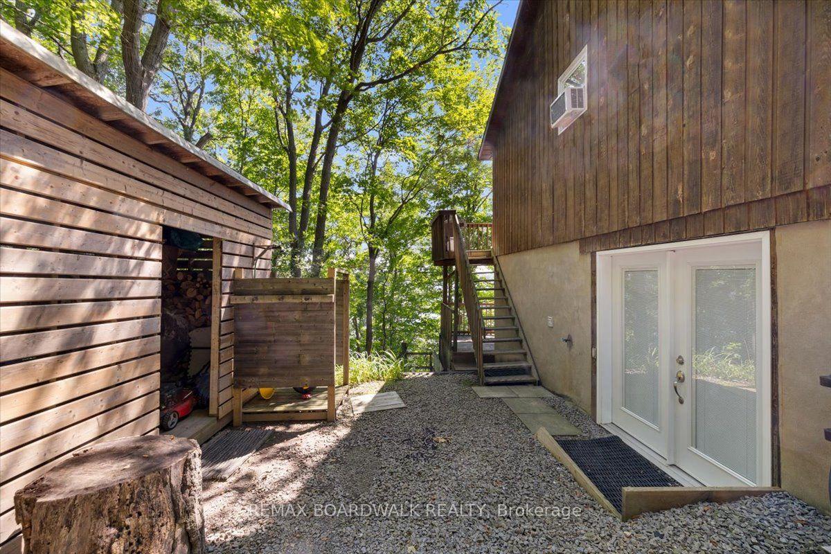 Photo 37 of 781 North Shore Road, Rideau Lakes, Rideau Lakes (North Crosby) Twp — HOMEH