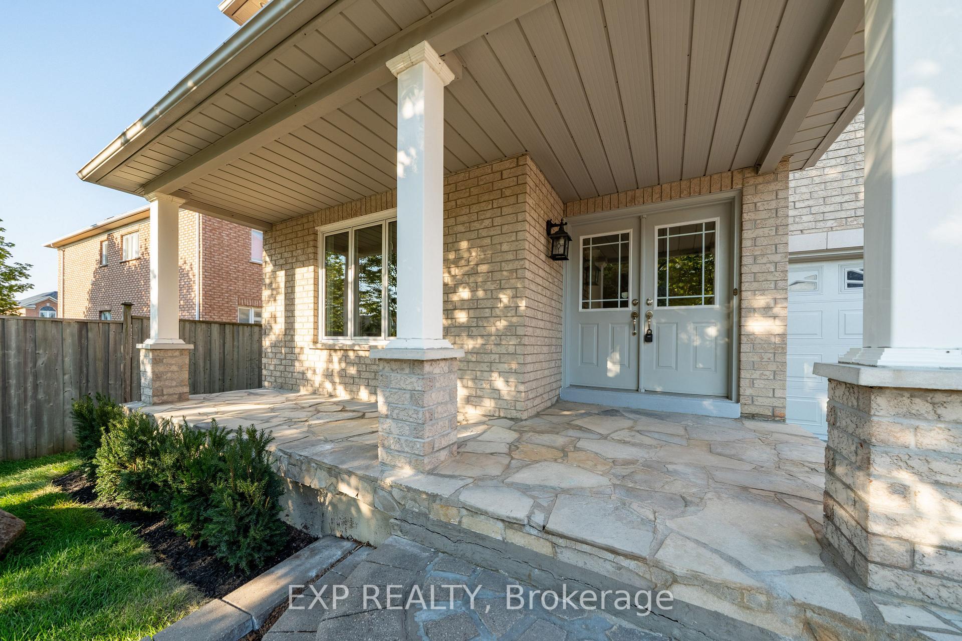 Photo 4 of 43 Shirley Drive, Richmond Hill, Rouge Woods — HOMEH
