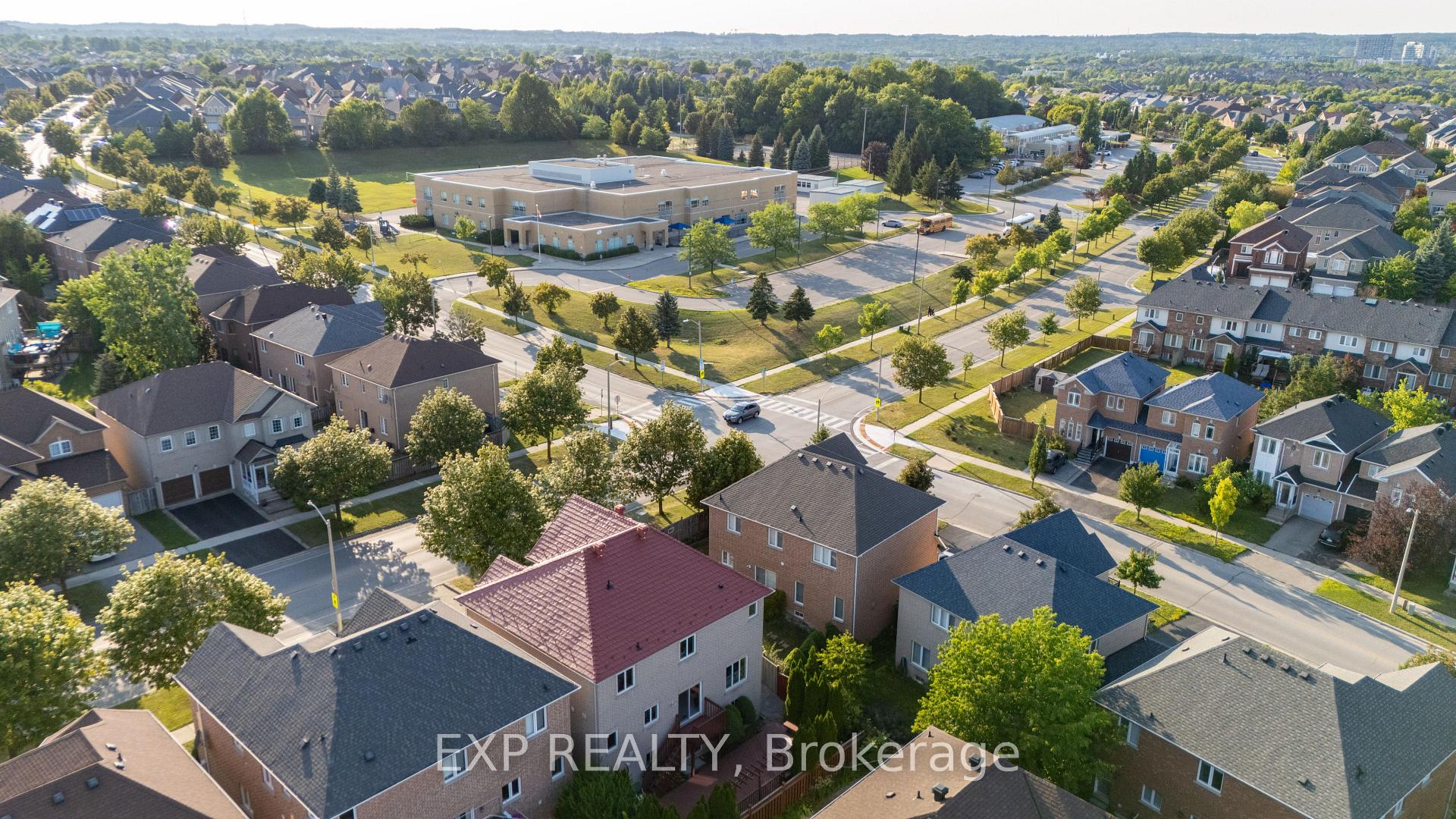 Photo 6 of 43 Shirley Drive, Richmond Hill, Rouge Woods — HOMEH
