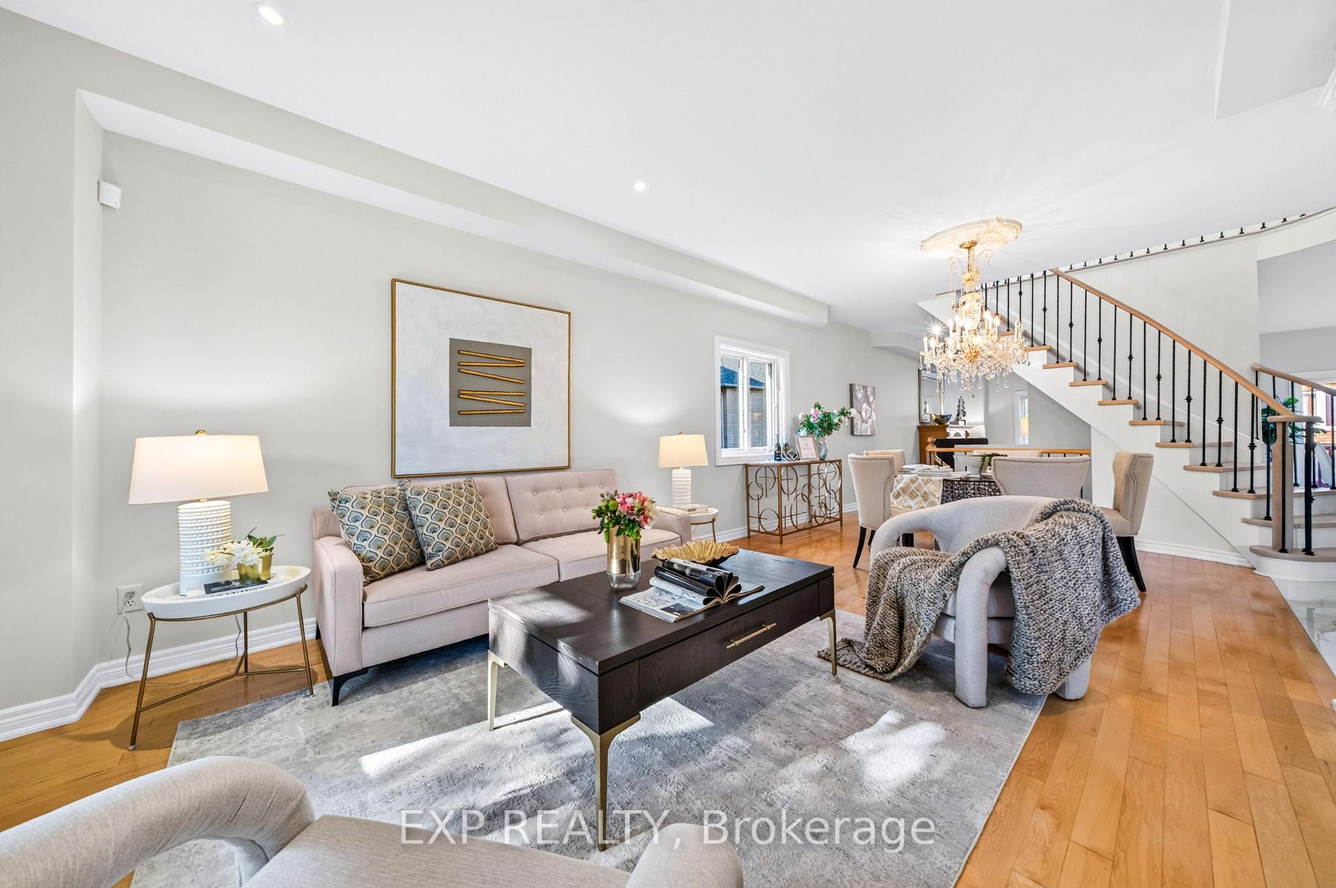 Photo 10 of 43 Shirley Drive, Richmond Hill, Rouge Woods — HOMEH
