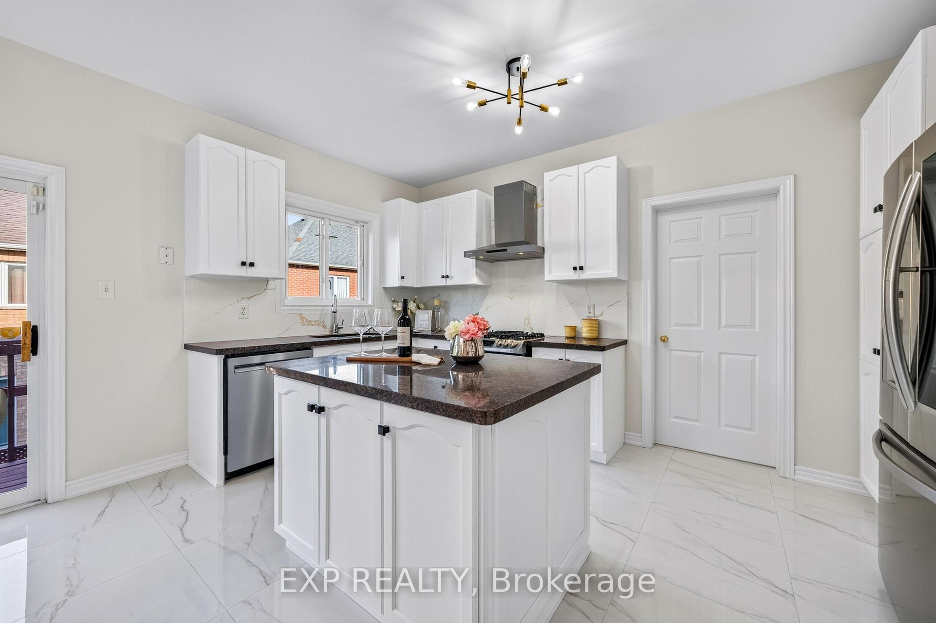 Photo 18 of 43 Shirley Drive, Richmond Hill, Rouge Woods — HOMEH