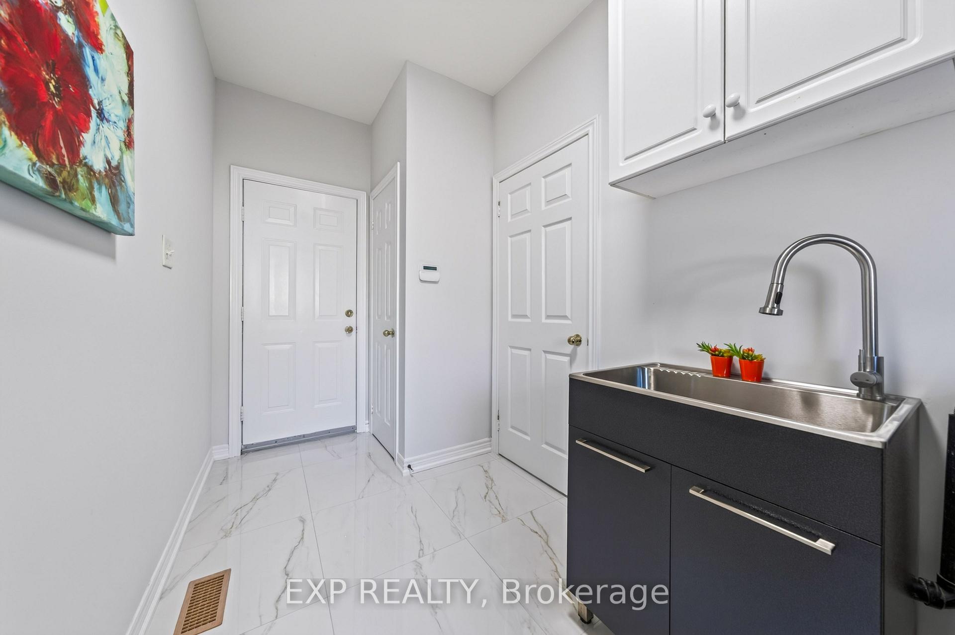 Photo 28 of 43 Shirley Drive, Richmond Hill, Rouge Woods — HOMEH