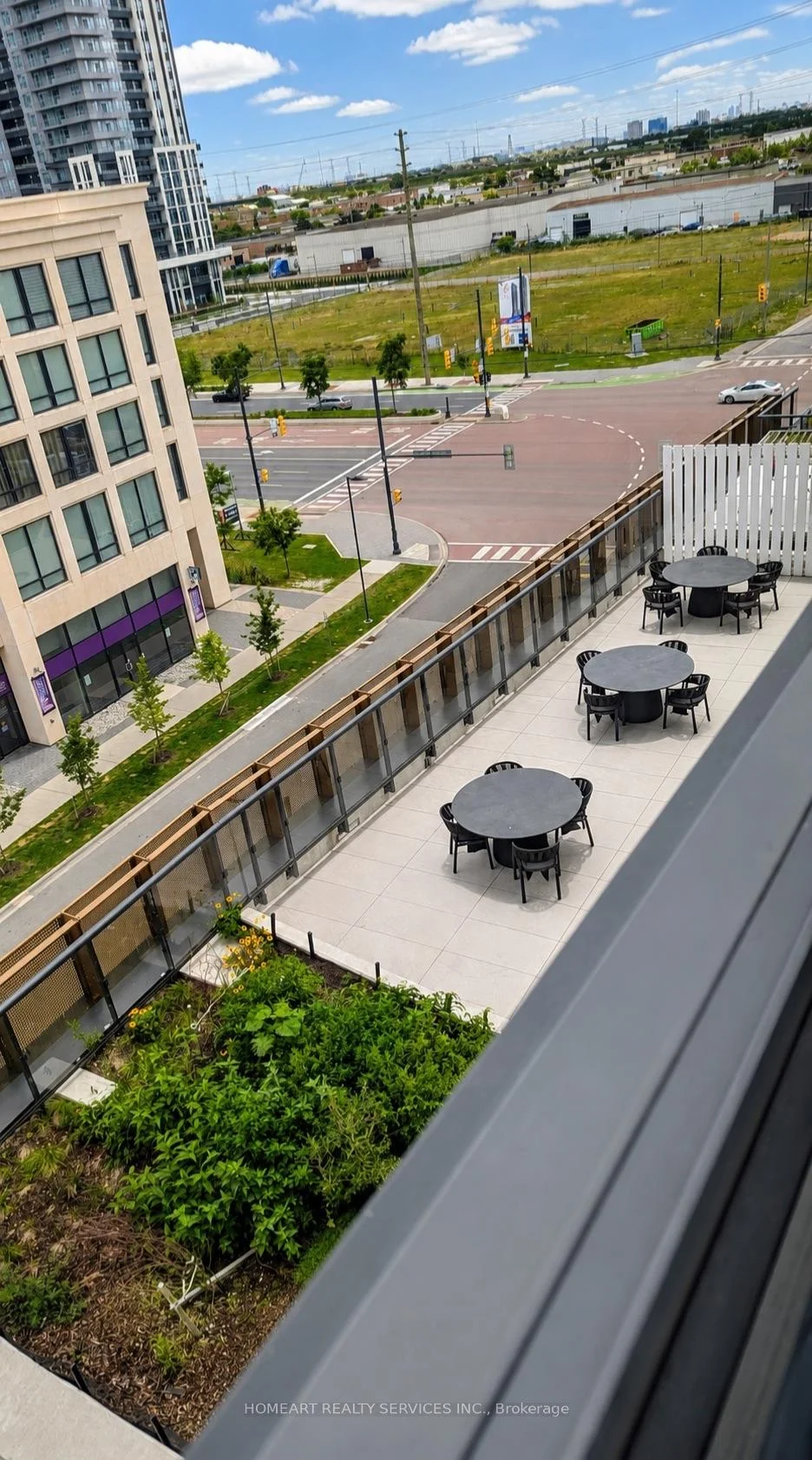 Photo 19 of Unit 607, 2920 Highway 7, Vaughan, Concord — HOMEH
