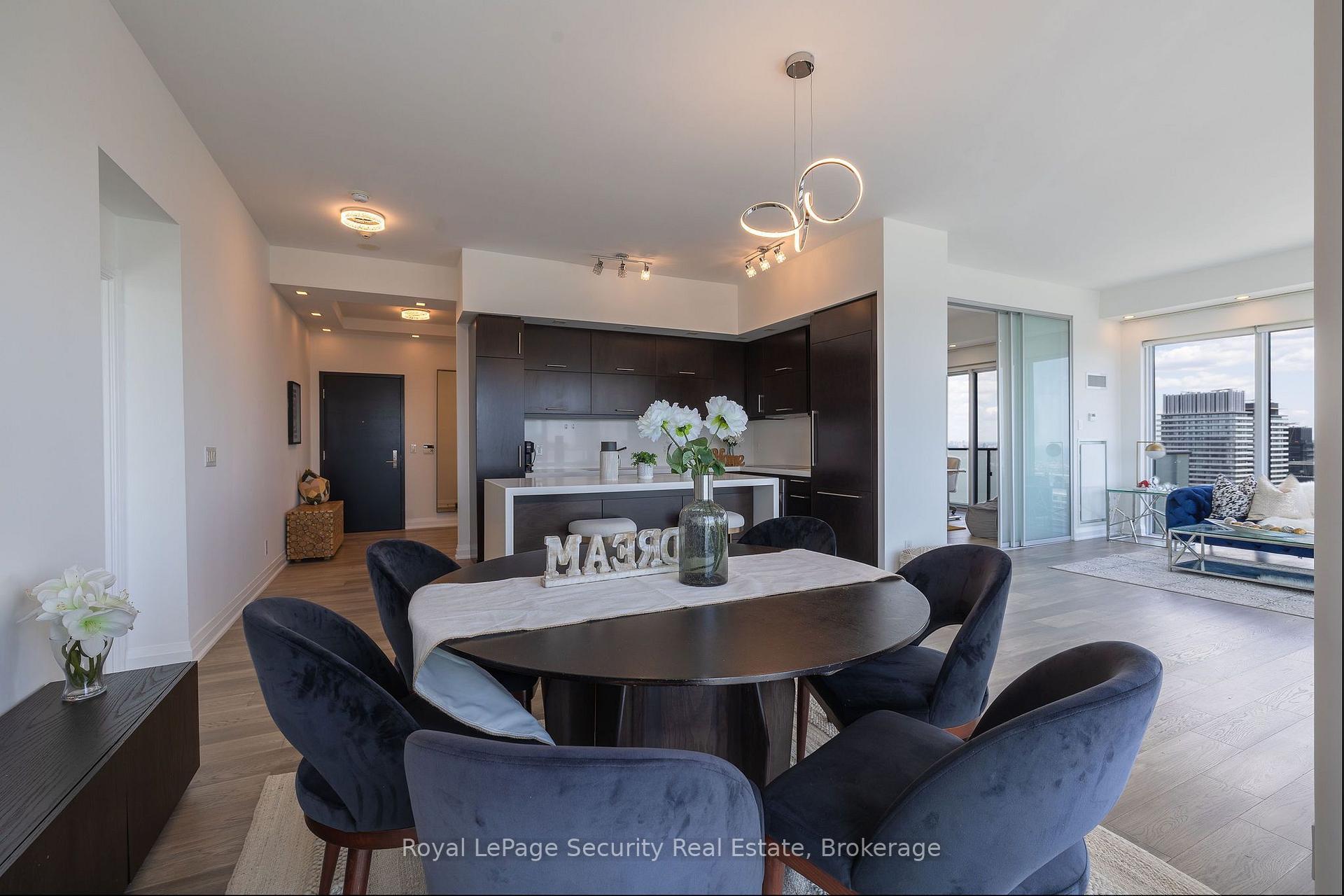 Photo 8 of Unit 5301, 1080 Bay Street, Toronto, Bay Street Corridor — HOMEH