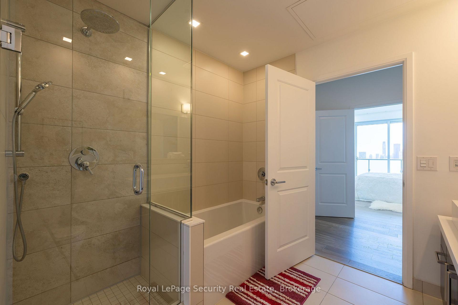 Photo 16 of Unit 5301, 1080 Bay Street, Toronto, Bay Street Corridor — HOMEH
