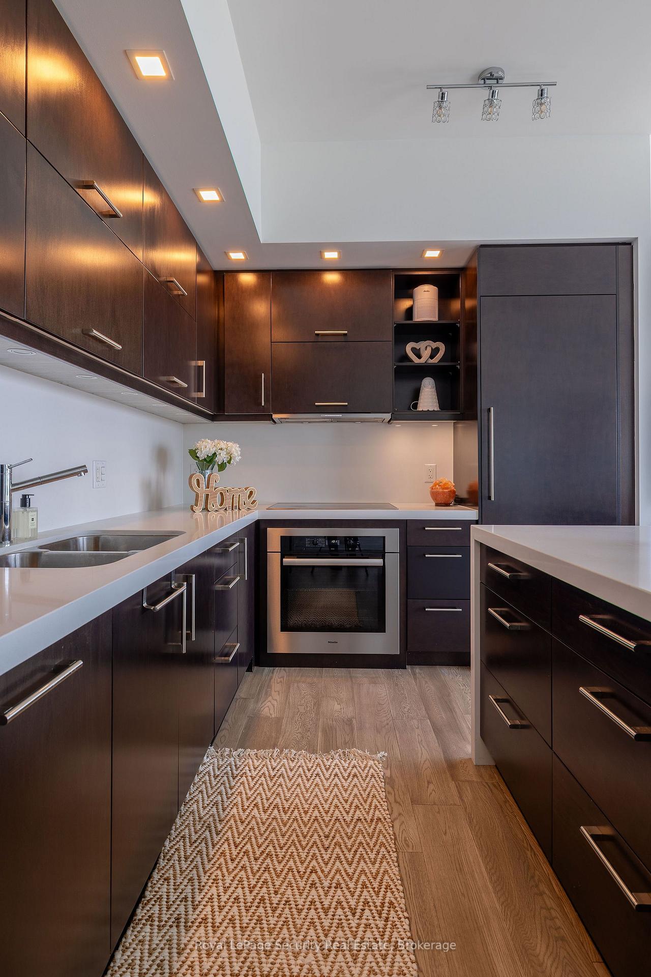 Photo 21 of Unit 5301, 1080 Bay Street, Toronto, Bay Street Corridor — HOMEH