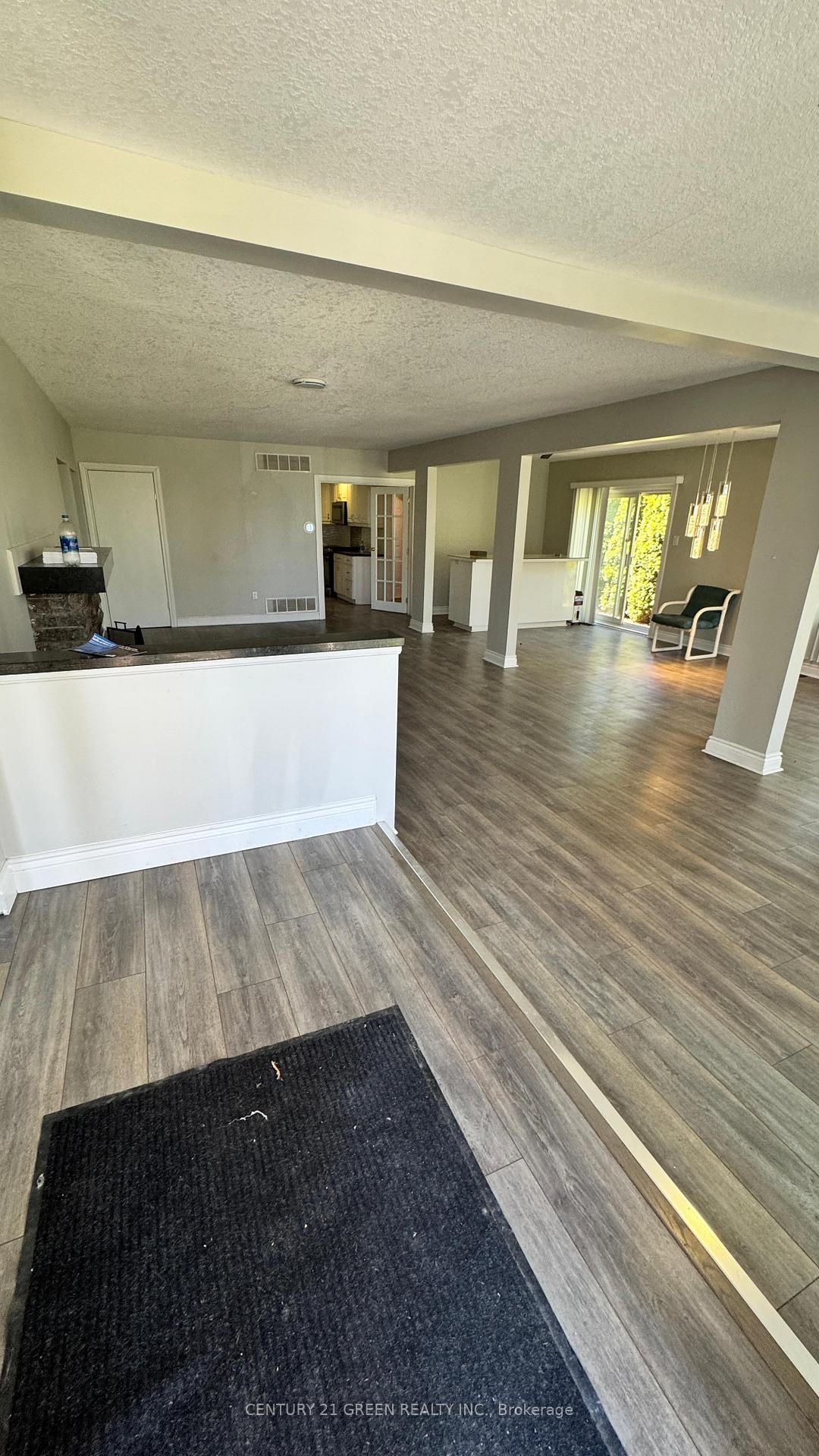 Photo 7 of 46 Windemere Road, Hamilton, Stoney Creek — HOMEH