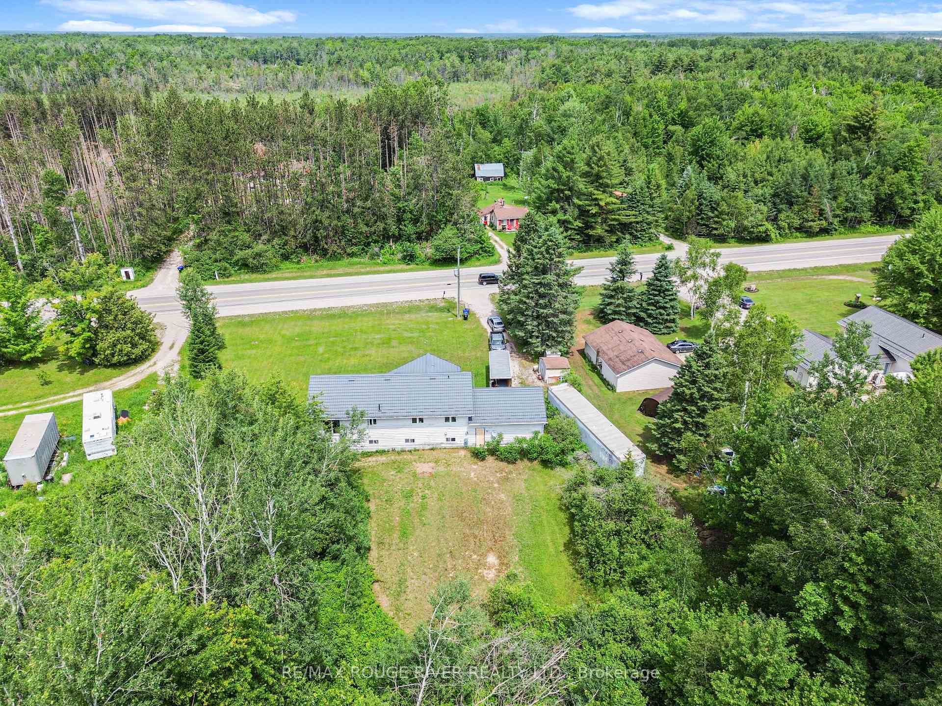 Photo 2 of 2225 Monck Road, Ramara, Rural Ramara — HOMEH