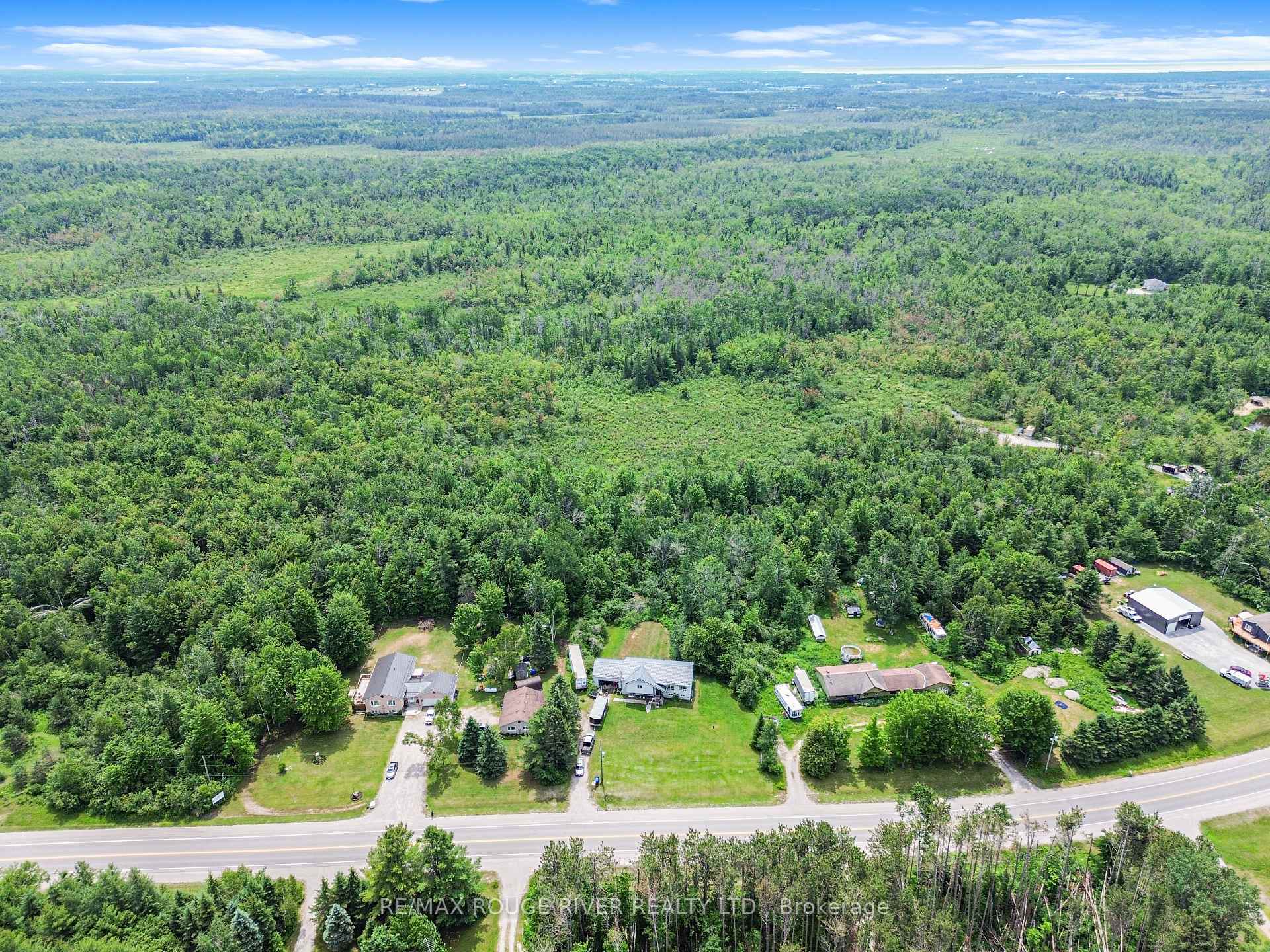 Photo 5 of 2225 Monck Road, Ramara, Rural Ramara — HOMEH