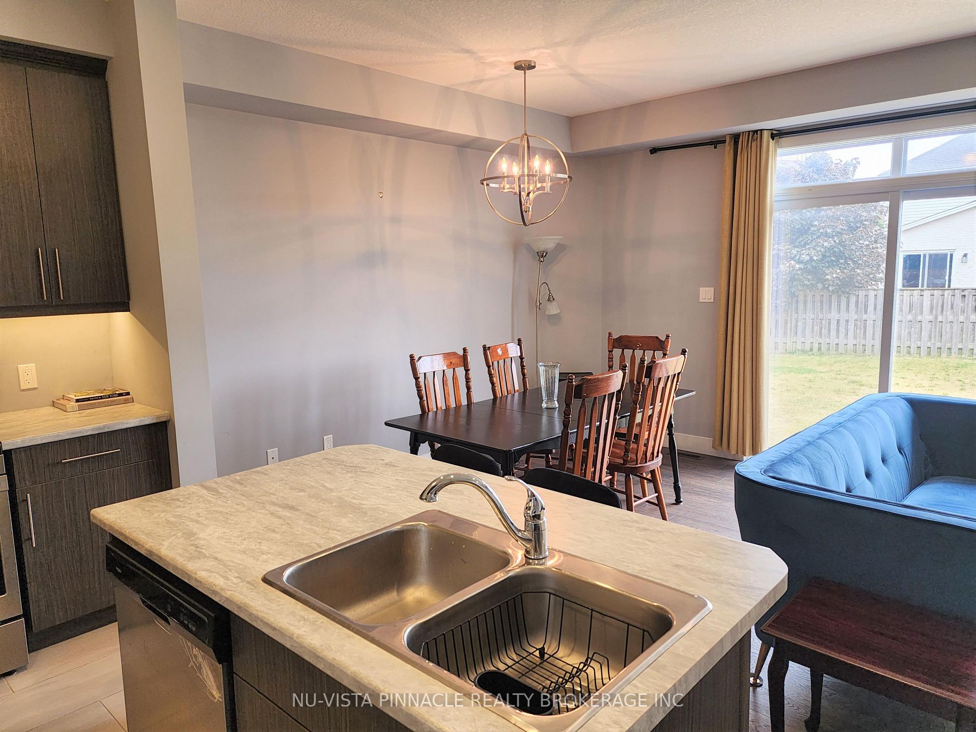 Photo 14 of 2424 Irish Moss Road, London, South U — HOMEH