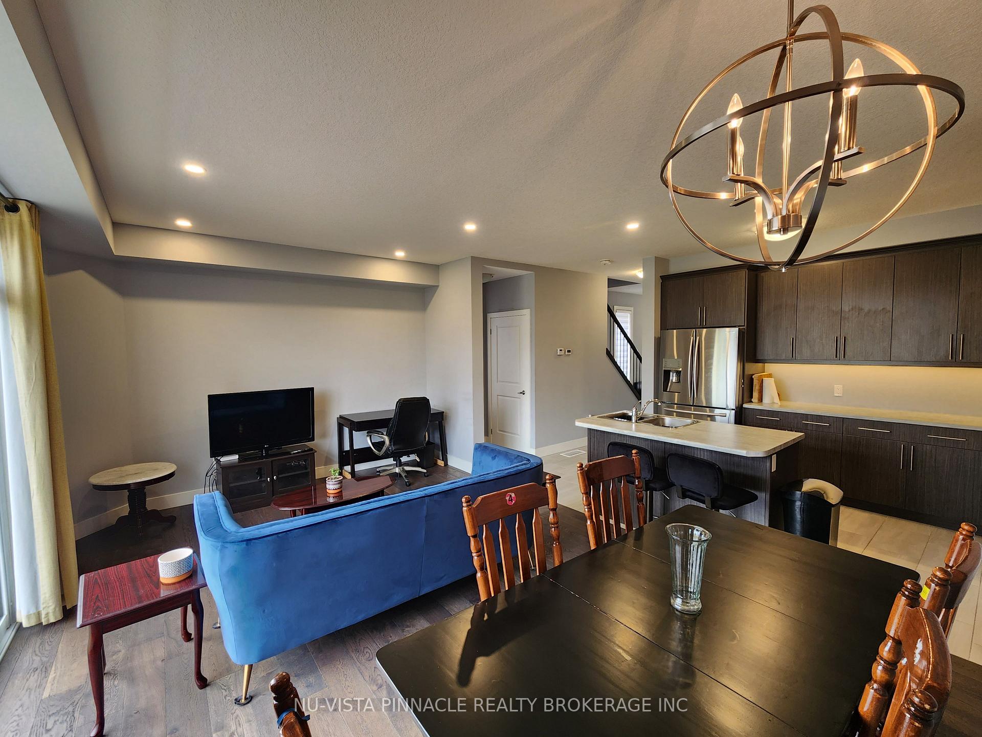 Photo 17 of 2424 Irish Moss Road, London, South U — HOMEH