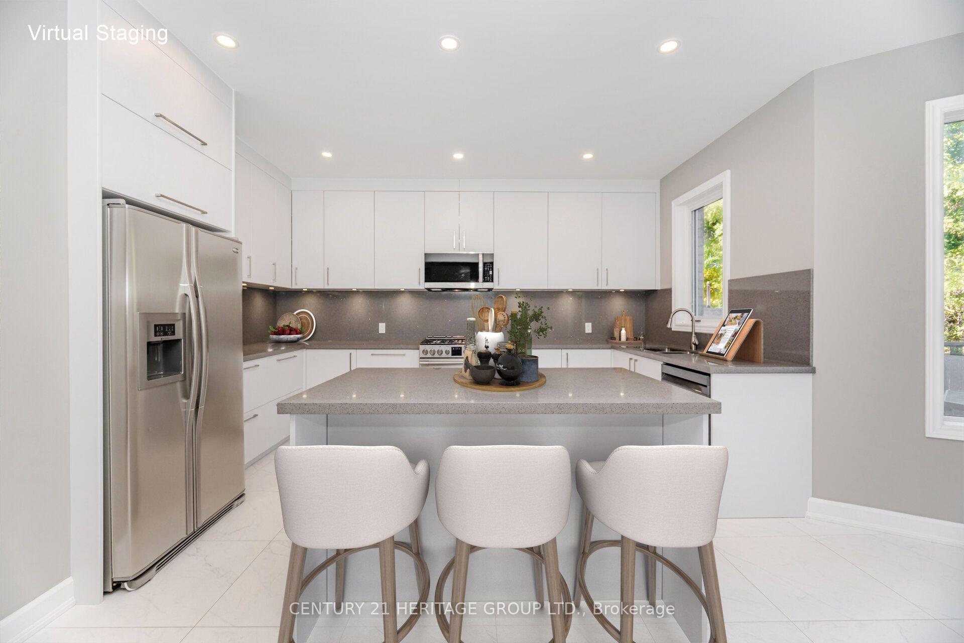 Photo 5 of 6 Vitlor Drive, Richmond Hill, Oak Ridges — HOMEH