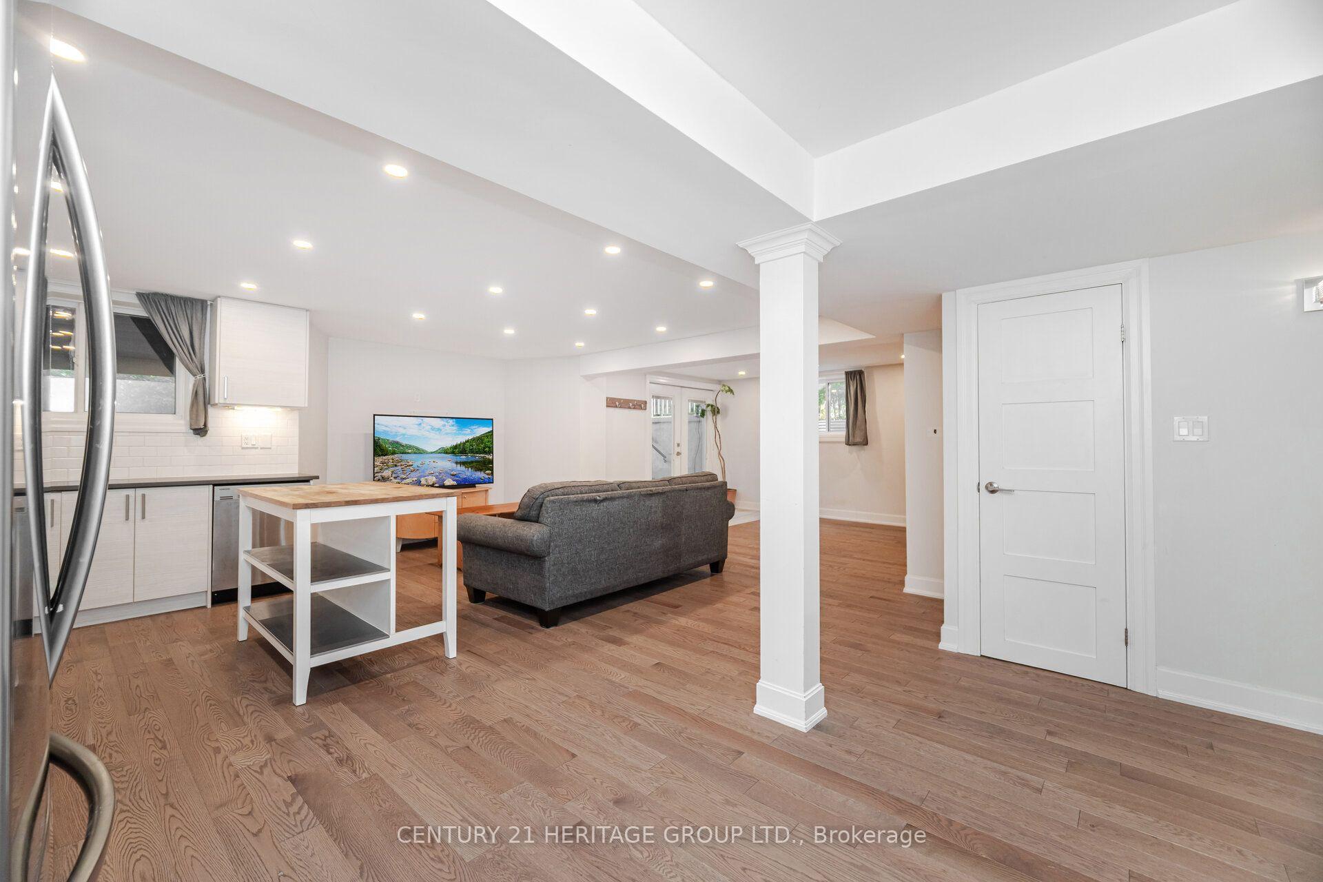 Photo 34 of 6 Vitlor Drive, Richmond Hill, Oak Ridges — HOMEH