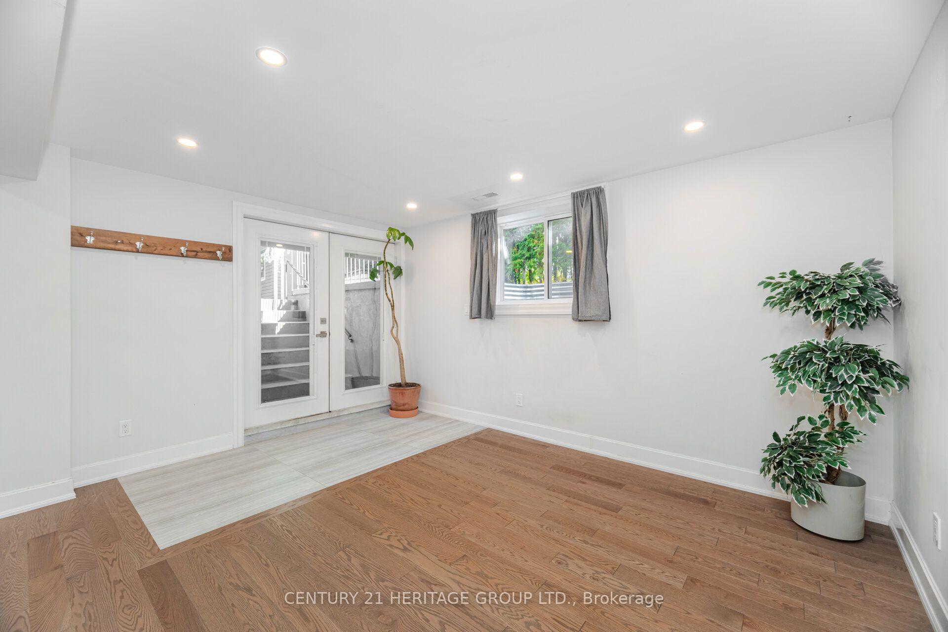 Photo 37 of 6 Vitlor Drive, Richmond Hill, Oak Ridges — HOMEH