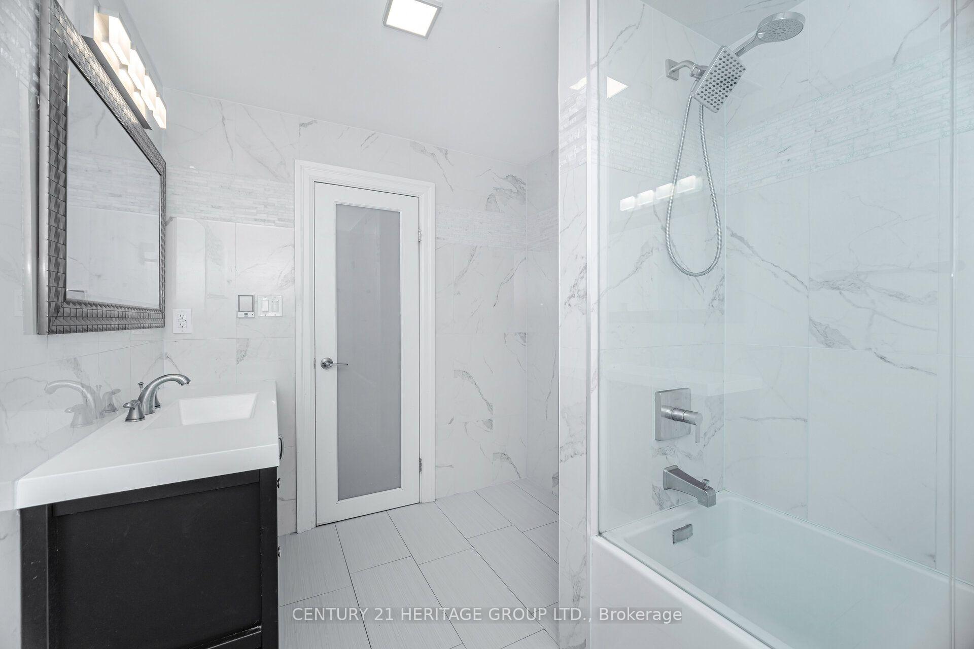 Photo 40 of 6 Vitlor Drive, Richmond Hill, Oak Ridges — HOMEH