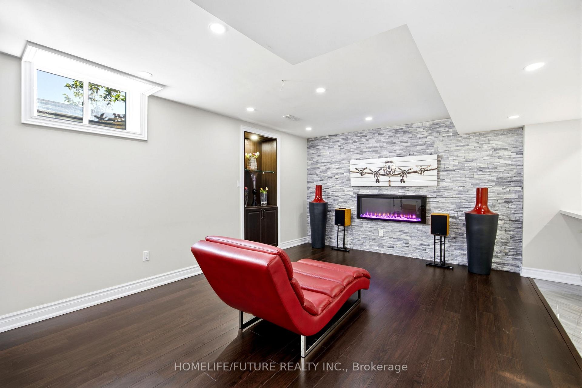 Photo 40 of 9 Stonesthrow Crescent, Uxbridge, Rural Uxbridge — HOMEH