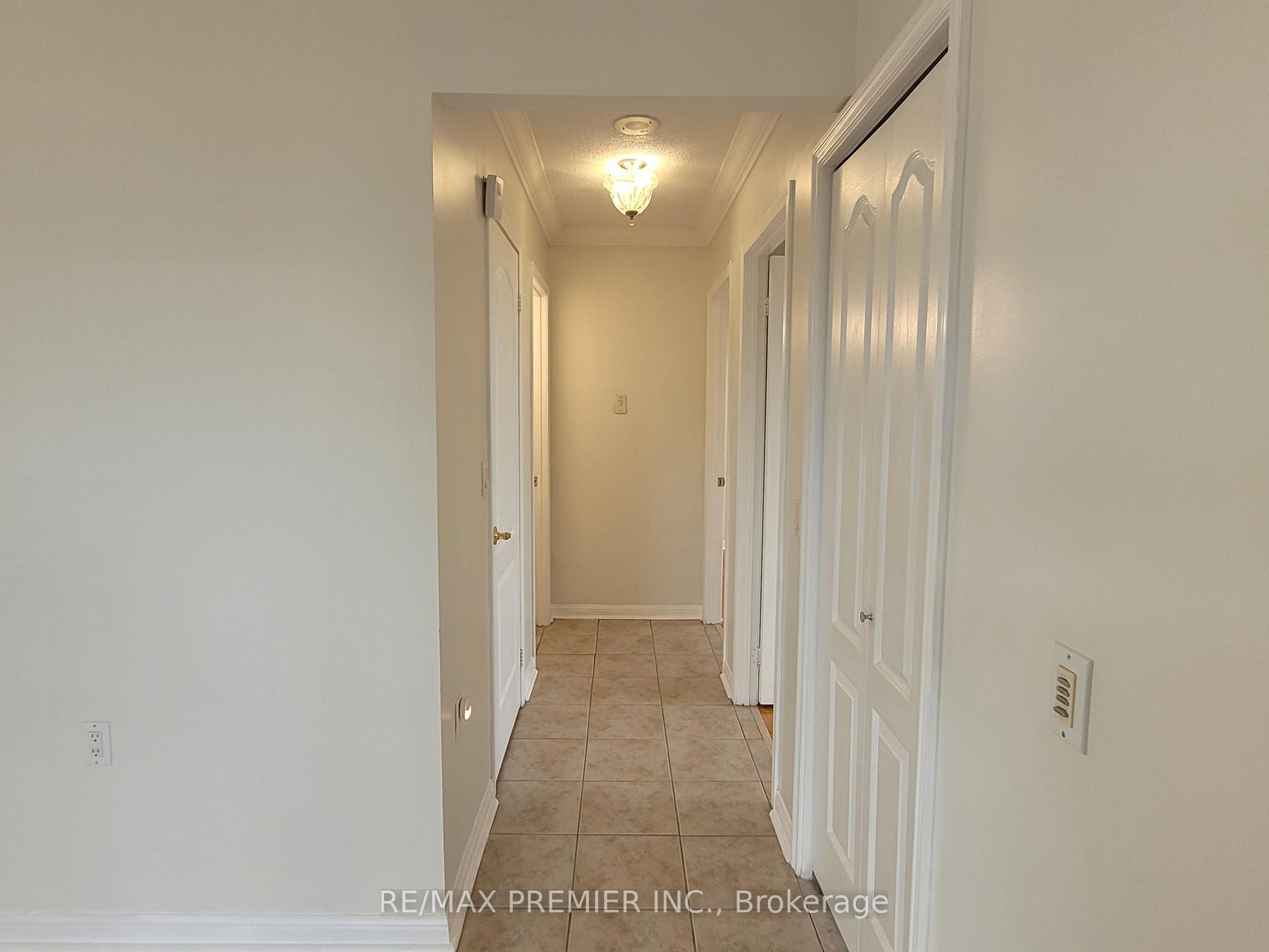 Photo 19 of Unit 502, 2506 Rutherford Road, Vaughan, Maple — HOMEH