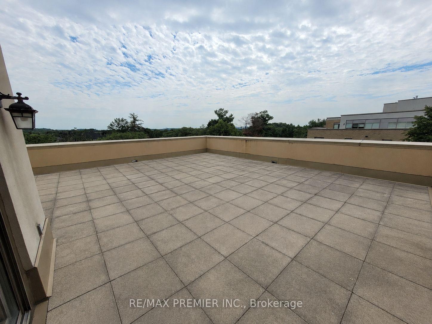 Photo 28 of Unit 502, 2506 Rutherford Road, Vaughan, Maple — HOMEH