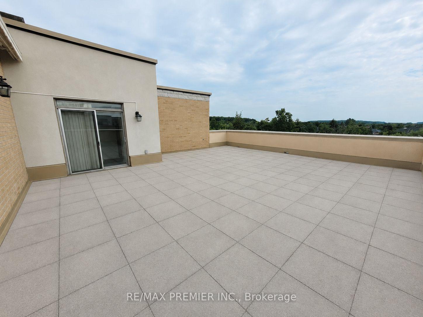 Photo 30 of Unit 502, 2506 Rutherford Road, Vaughan, Maple — HOMEH