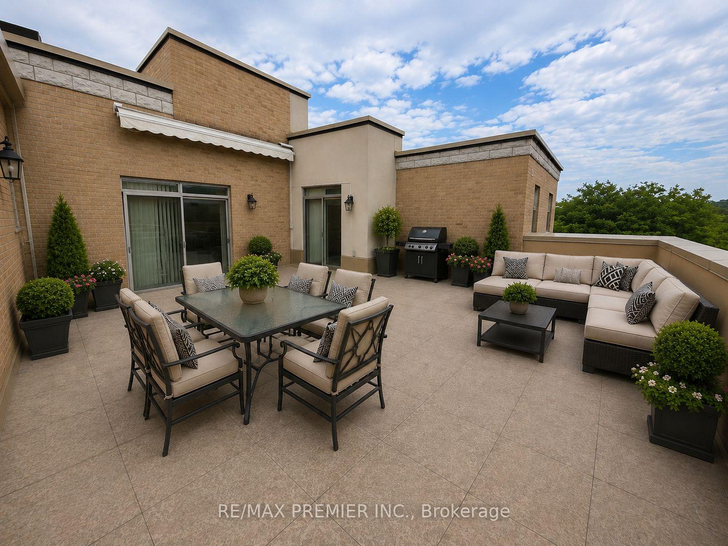 Photo 33 of Unit 502, 2506 Rutherford Road, Vaughan, Maple — HOMEH