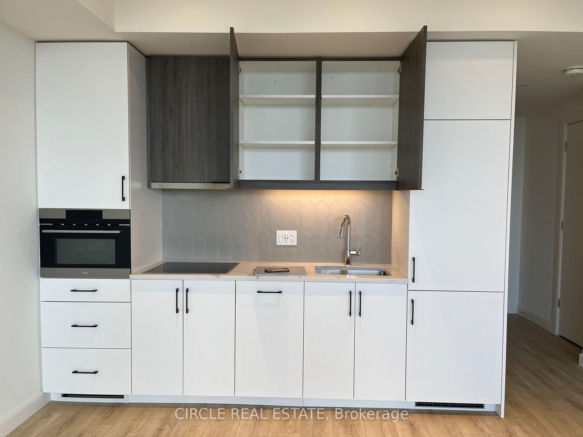Photo 5 of Unit 511, 741 King Street W, Kitchener, KW Hospital — HOMEH