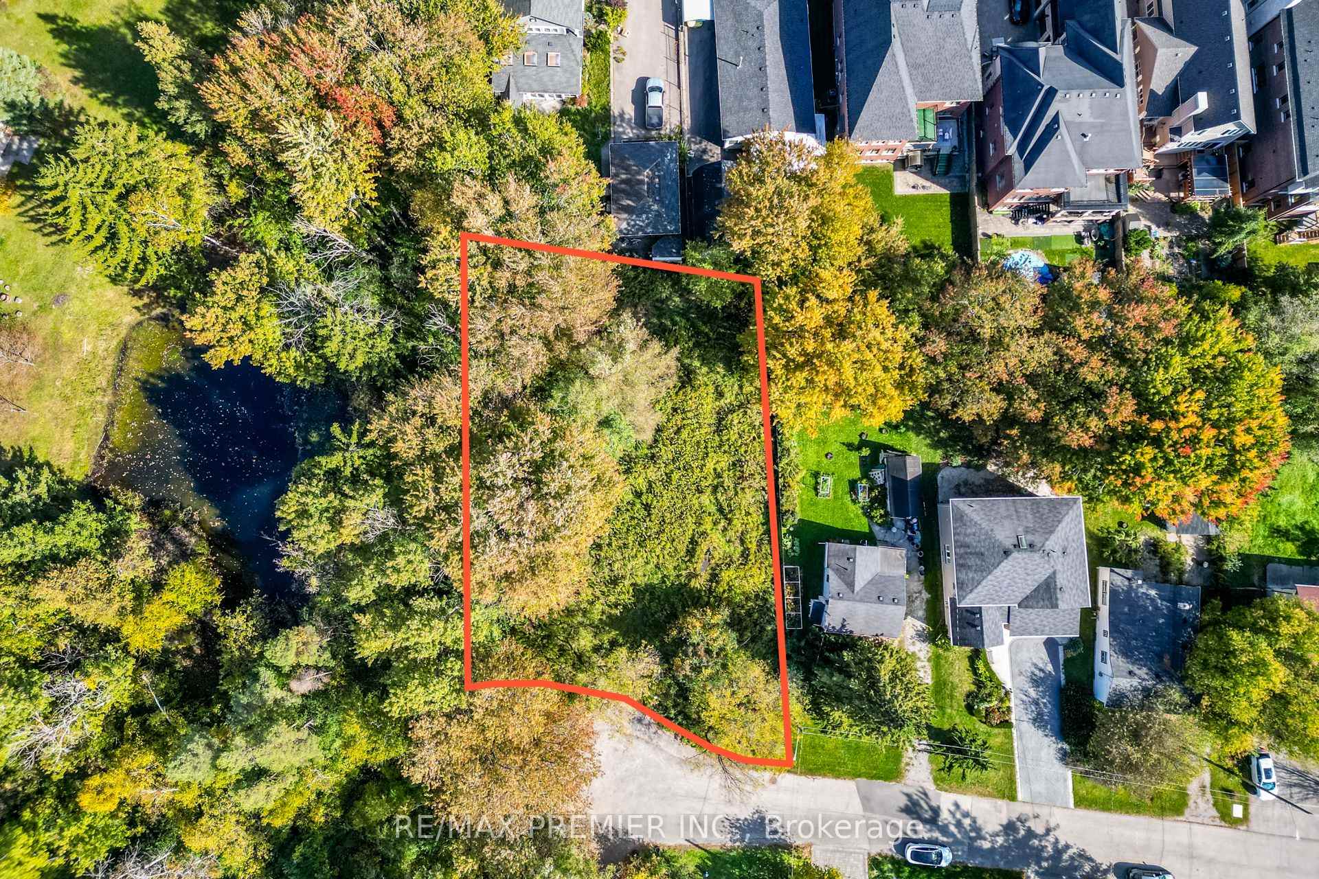 Photo 23 of Fergus Avenue, Richmond Hill, Oak Ridges Lake Wilcox — HOMEH