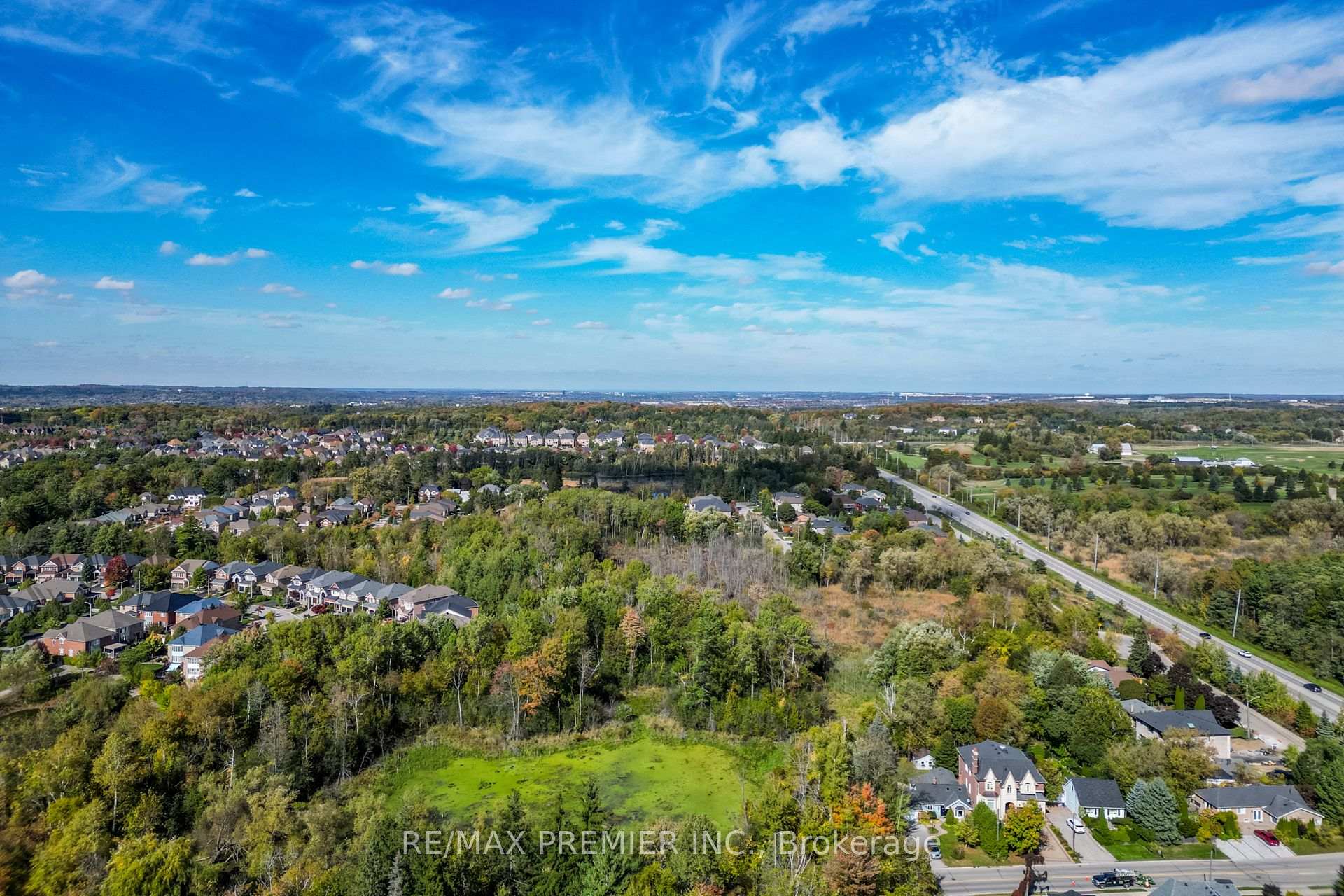 Photo 32 of Fergus Avenue, Richmond Hill, Oak Ridges Lake Wilcox — HOMEH