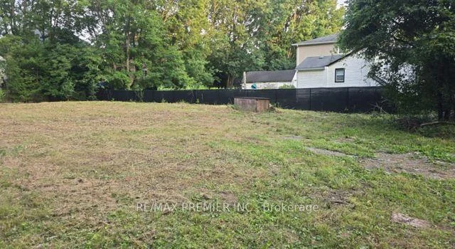 Photo 5 of Fergus Avenue, Richmond Hill, Oak Ridges Lake Wilcox — HOMEH