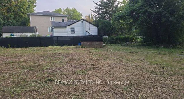 Photo 6 of Fergus Avenue, Richmond Hill, Oak Ridges Lake Wilcox — HOMEH