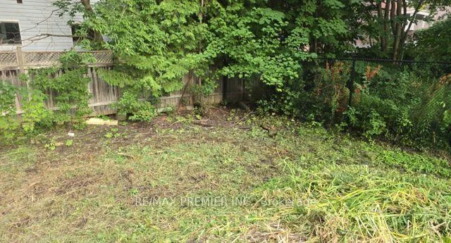 Photo 13 of Fergus Avenue, Richmond Hill, Oak Ridges Lake Wilcox — HOMEH