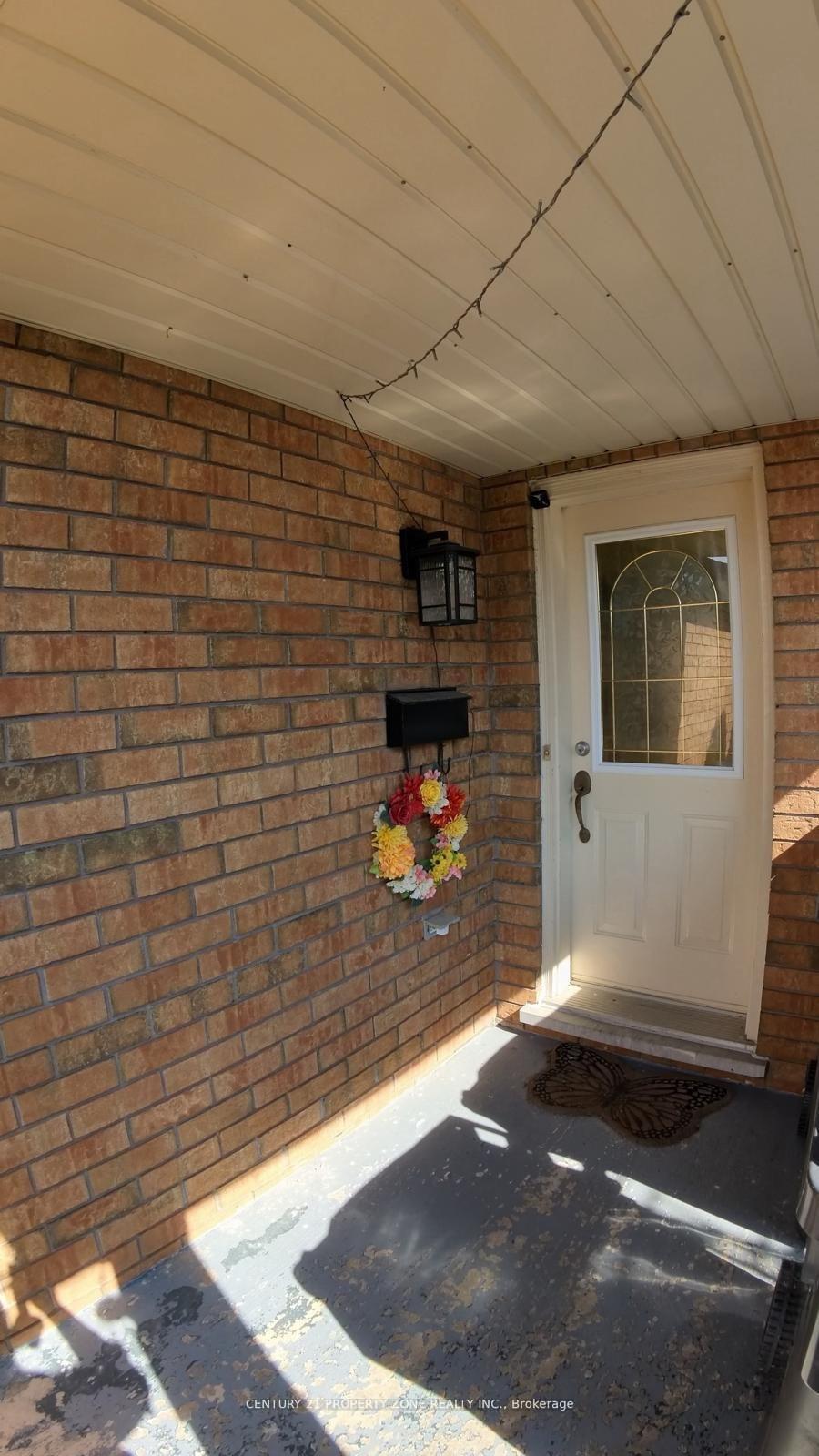 Photo 5 of 3822 Spicewood Way, Mississauga, Lisgar — HOMEH