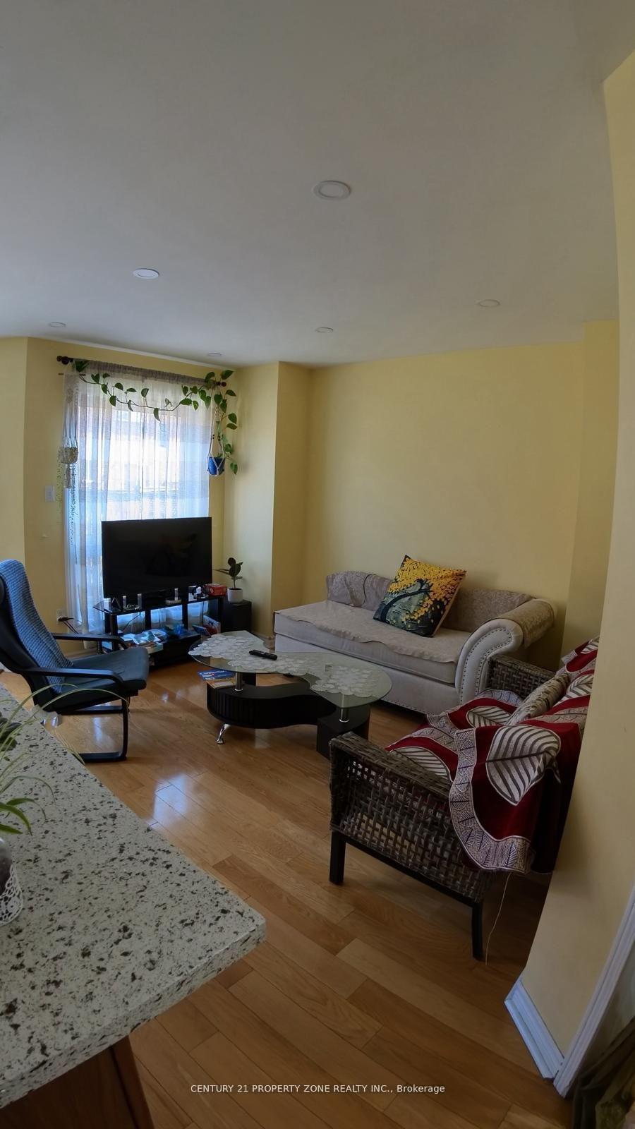 Photo 10 of 3822 Spicewood Way, Mississauga, Lisgar — HOMEH