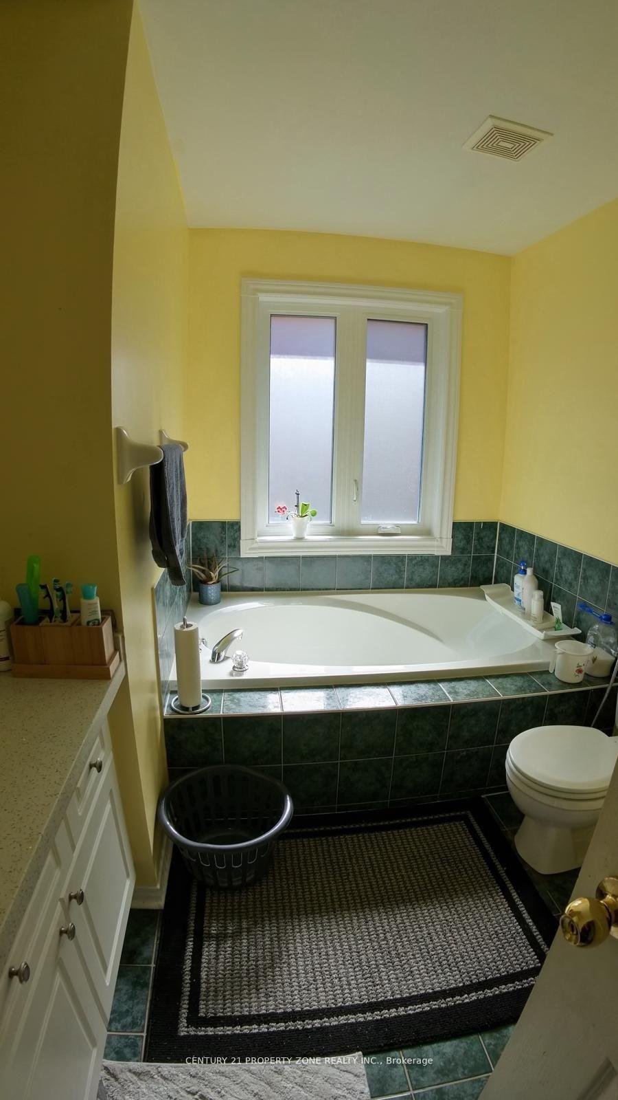 Photo 19 of 3822 Spicewood Way, Mississauga, Lisgar — HOMEH
