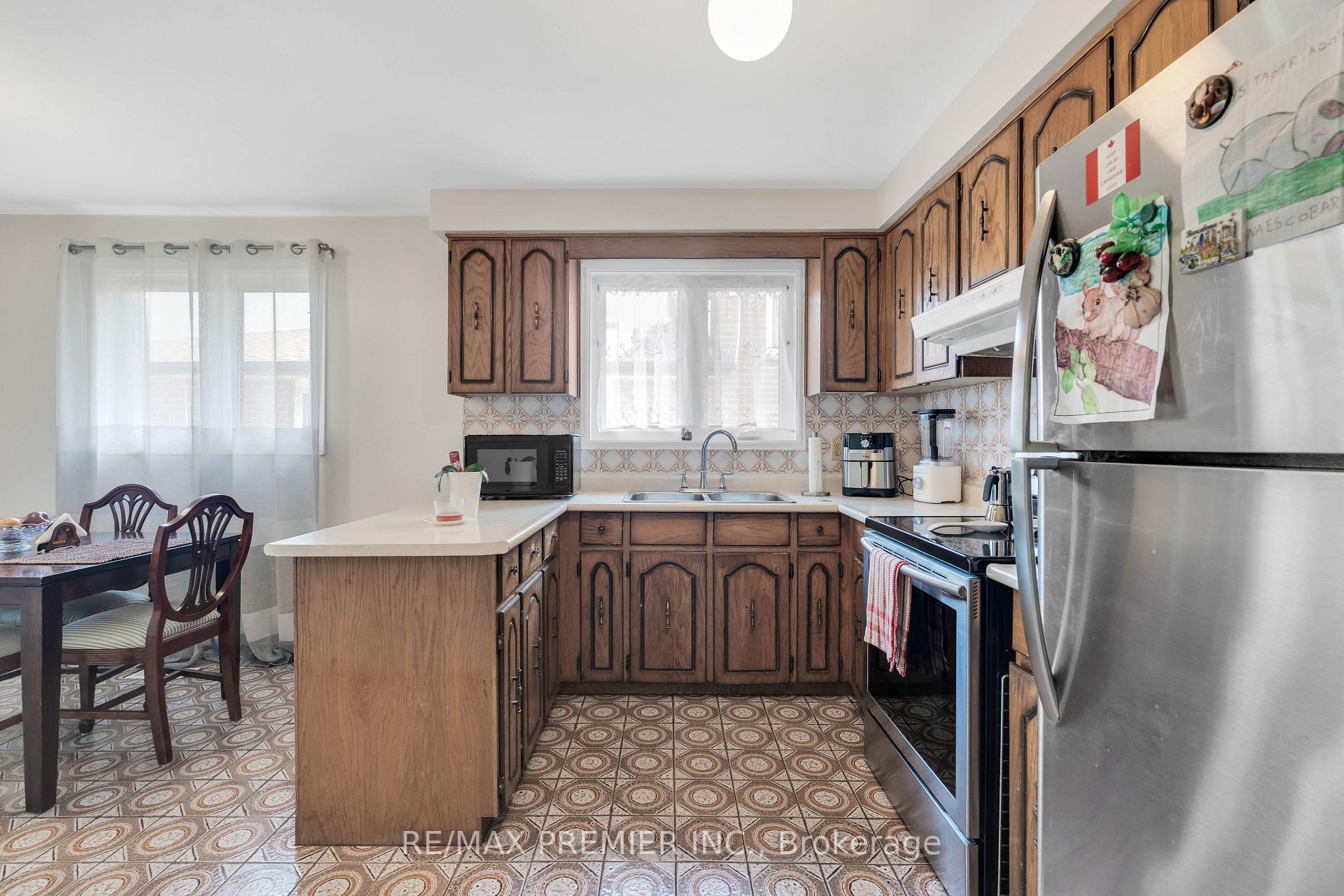 Photo 7 of 4178 Dursley Crescent, Mississauga, Rathwood — HOMEH