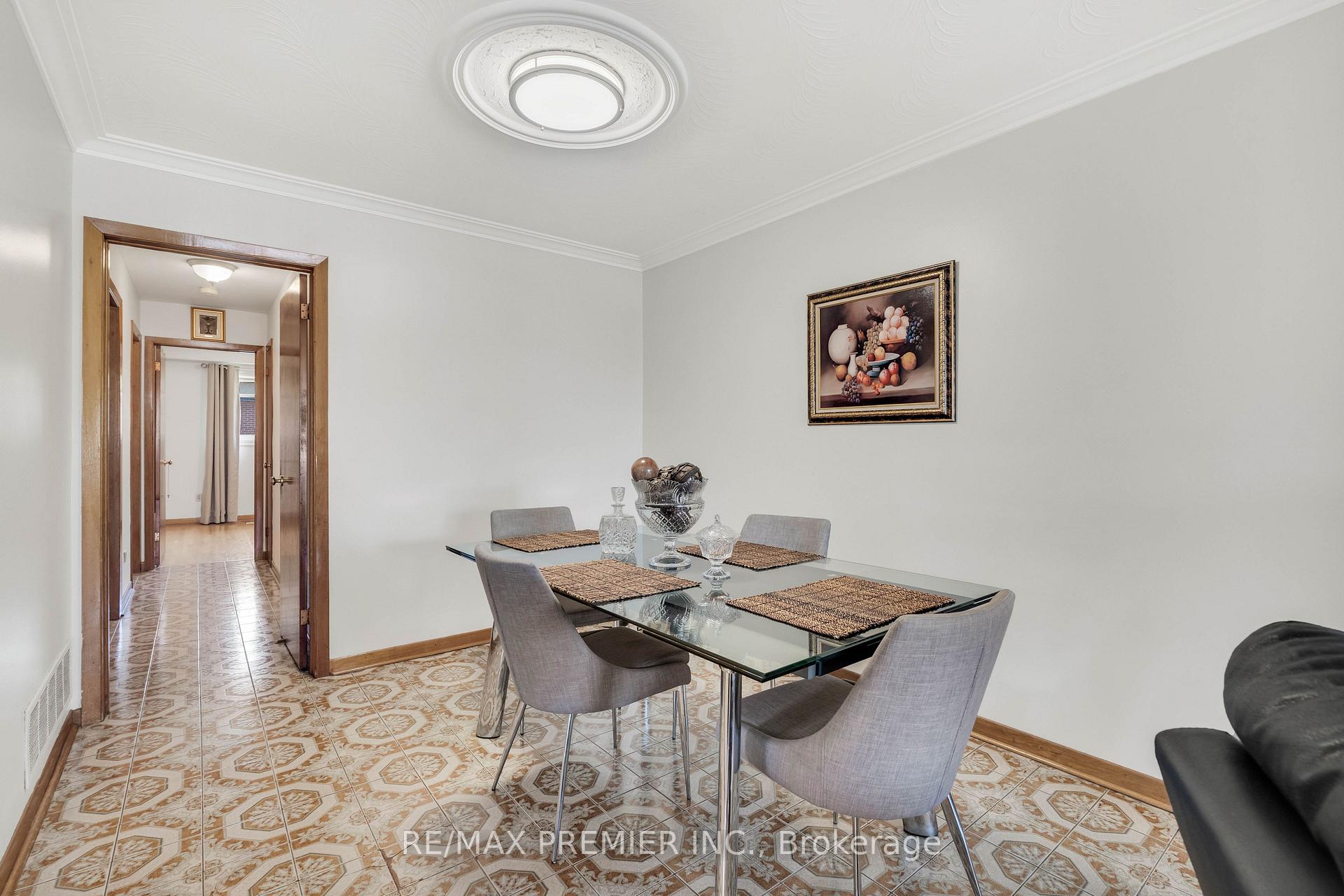 Photo 13 of 4178 Dursley Crescent, Mississauga, Rathwood — HOMEH