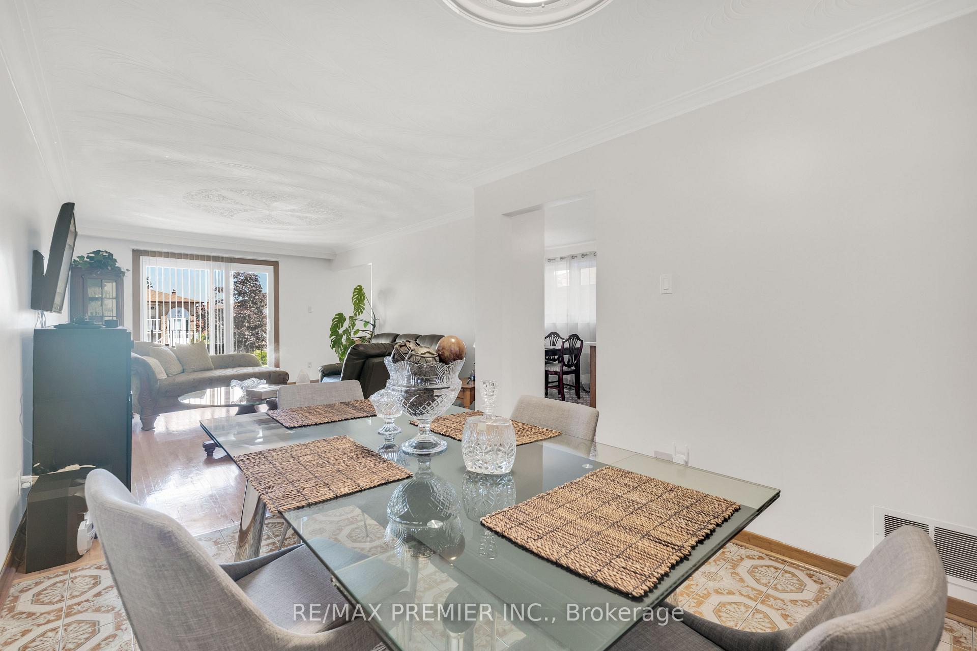 Photo 14 of 4178 Dursley Crescent, Mississauga, Rathwood — HOMEH