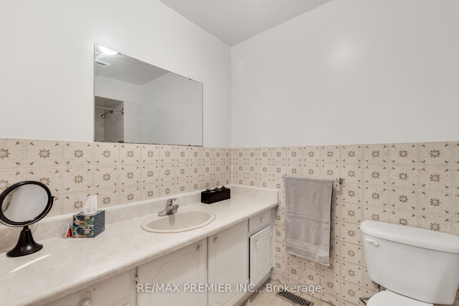 Photo 22 of 4178 Dursley Crescent, Mississauga, Rathwood — HOMEH