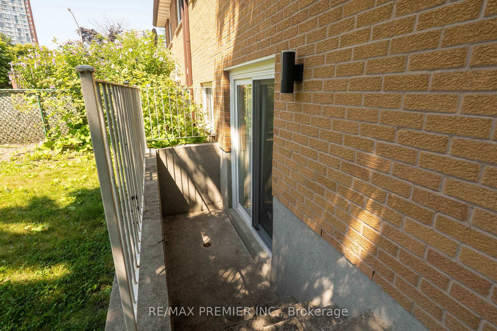 Photo 35 of 4178 Dursley Crescent, Mississauga, Rathwood — HOMEH