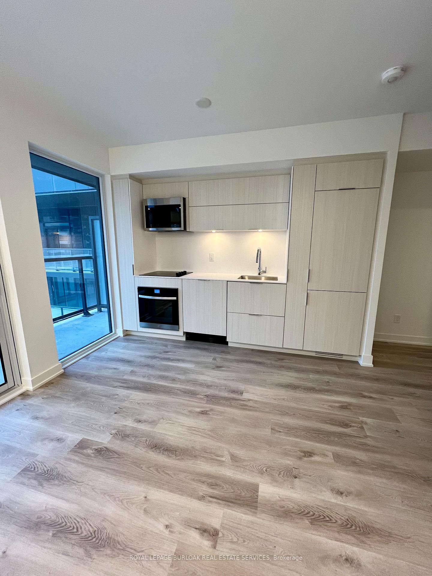 Photo 13 of Unit 311, 370 Martha Street, Burlington, Brant — HOMEH