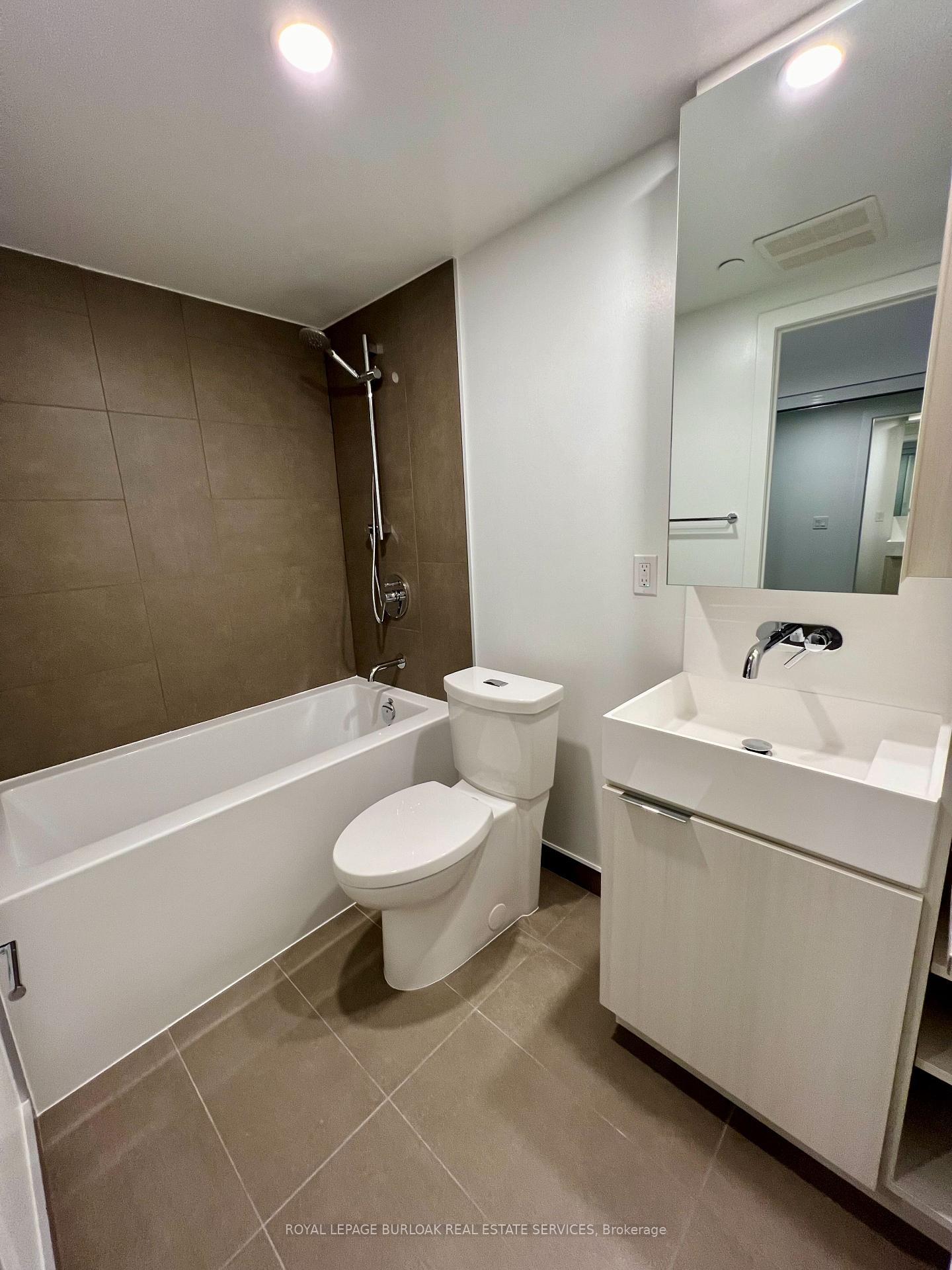 Photo 18 of Unit 311, 370 Martha Street, Burlington, Brant — HOMEH