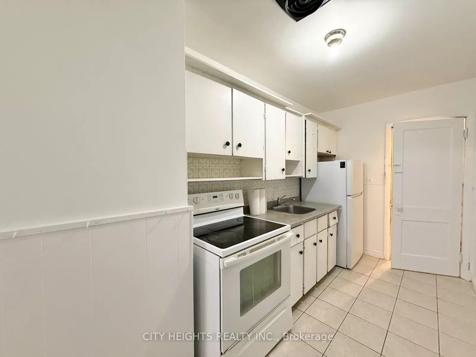 Photo 12 of Unit 4, 1093 Howard Avenue, Windsor, Downtown Windsor — HOMEH