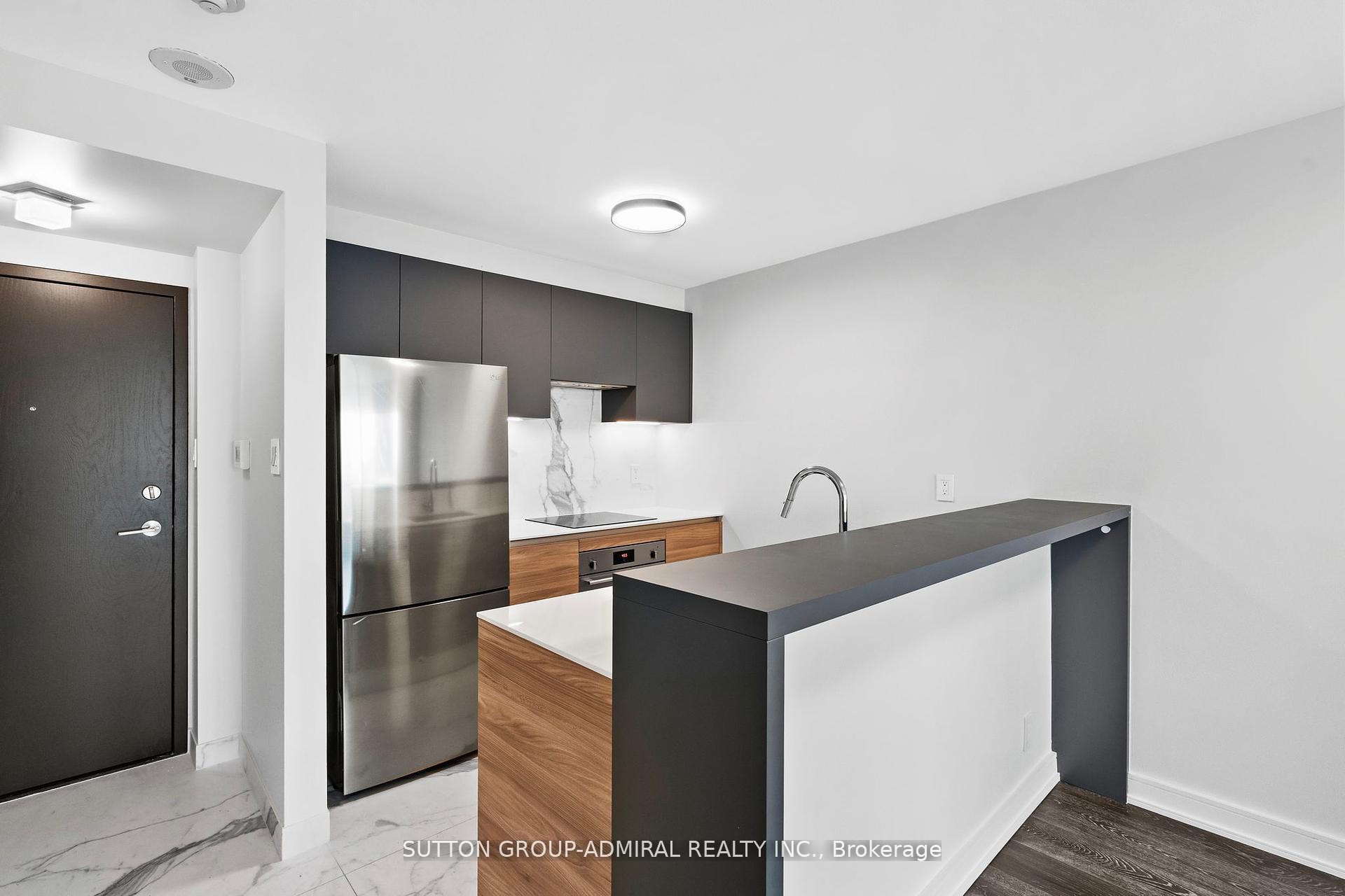 Photo 5 of Unit 1910, 10 Yonge Street, Toronto, Waterfront Communities — HOMEH