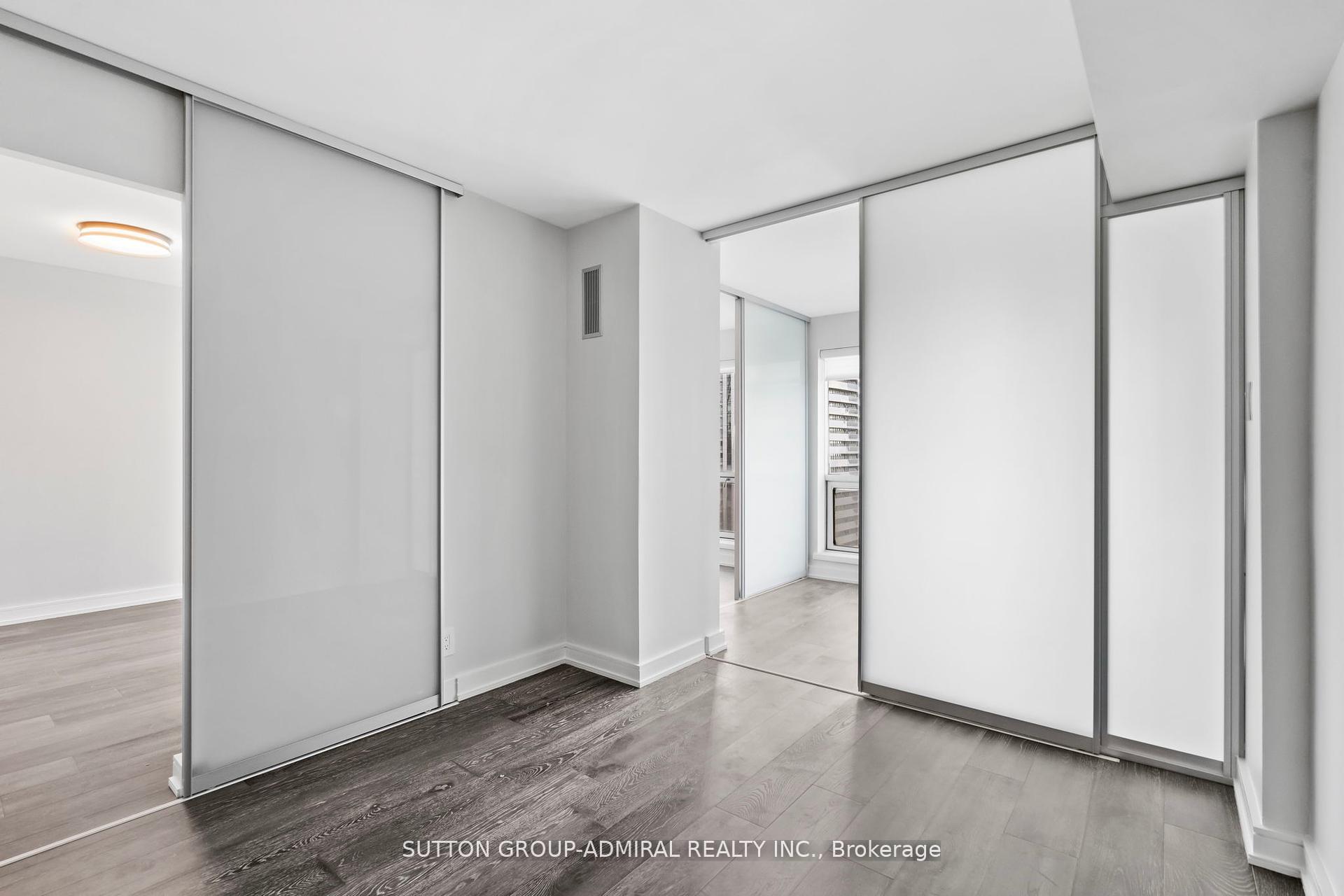 Photo 12 of Unit 1910, 10 Yonge Street, Toronto, Waterfront Communities — HOMEH