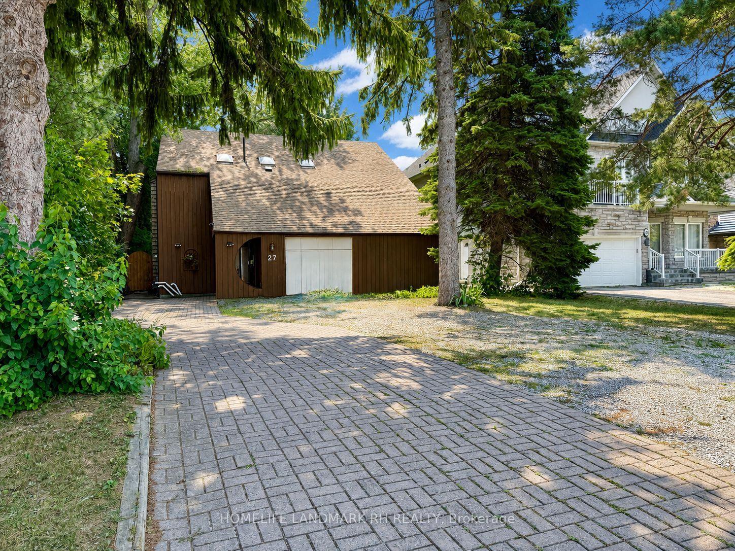 Photo 9 of 27 East Drive, Markham, Unionville — HOMEH